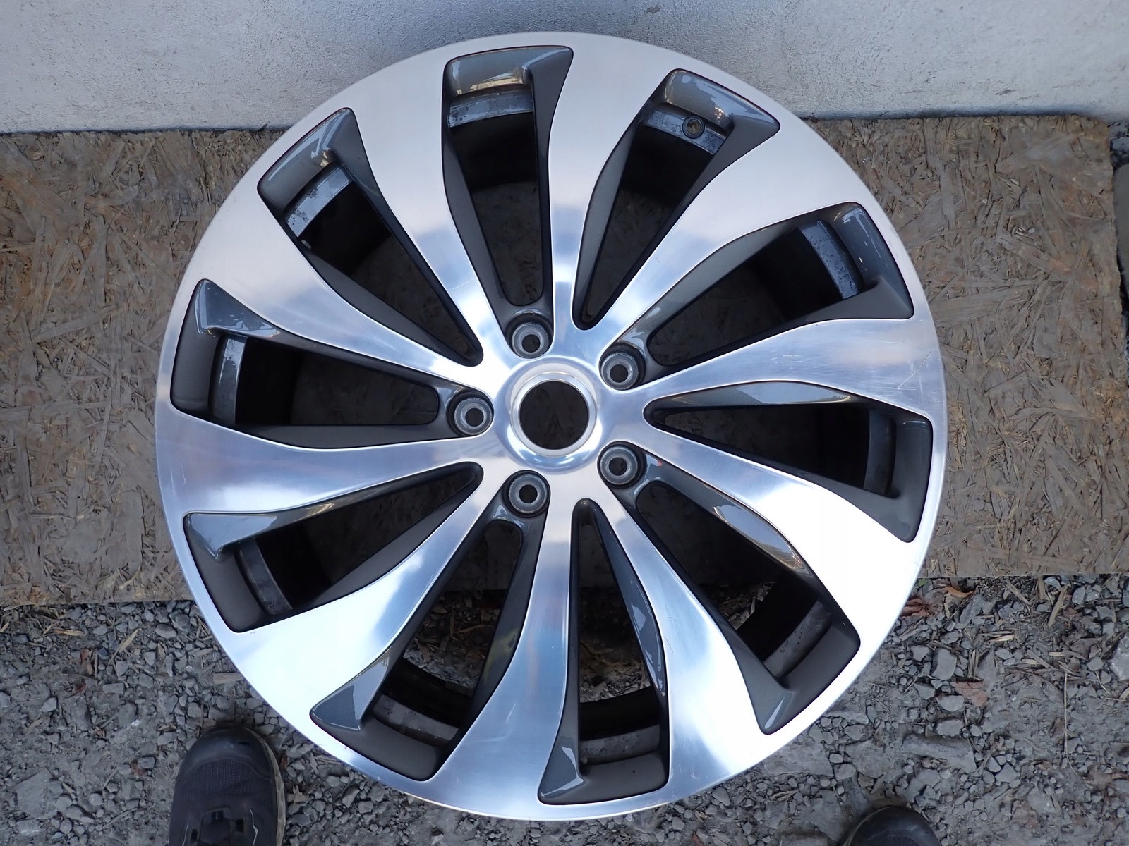 disk hliníkový BENTLEY FLYING SPUR 17- 5x130 9J ET 64 22'' 3SE601025AB
