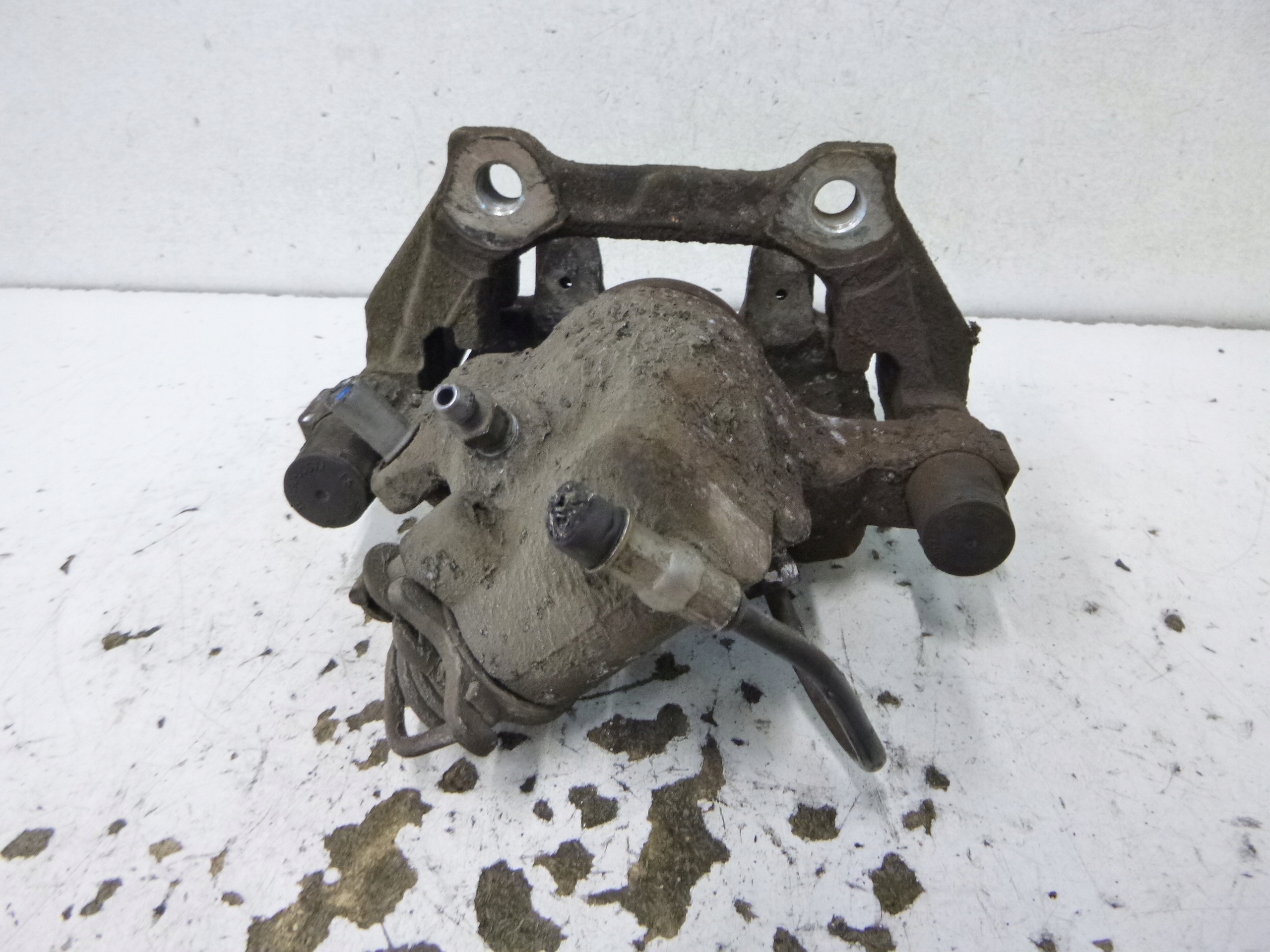 caliper brake rear part left RENAULT LAGUNA III 07-15 592
