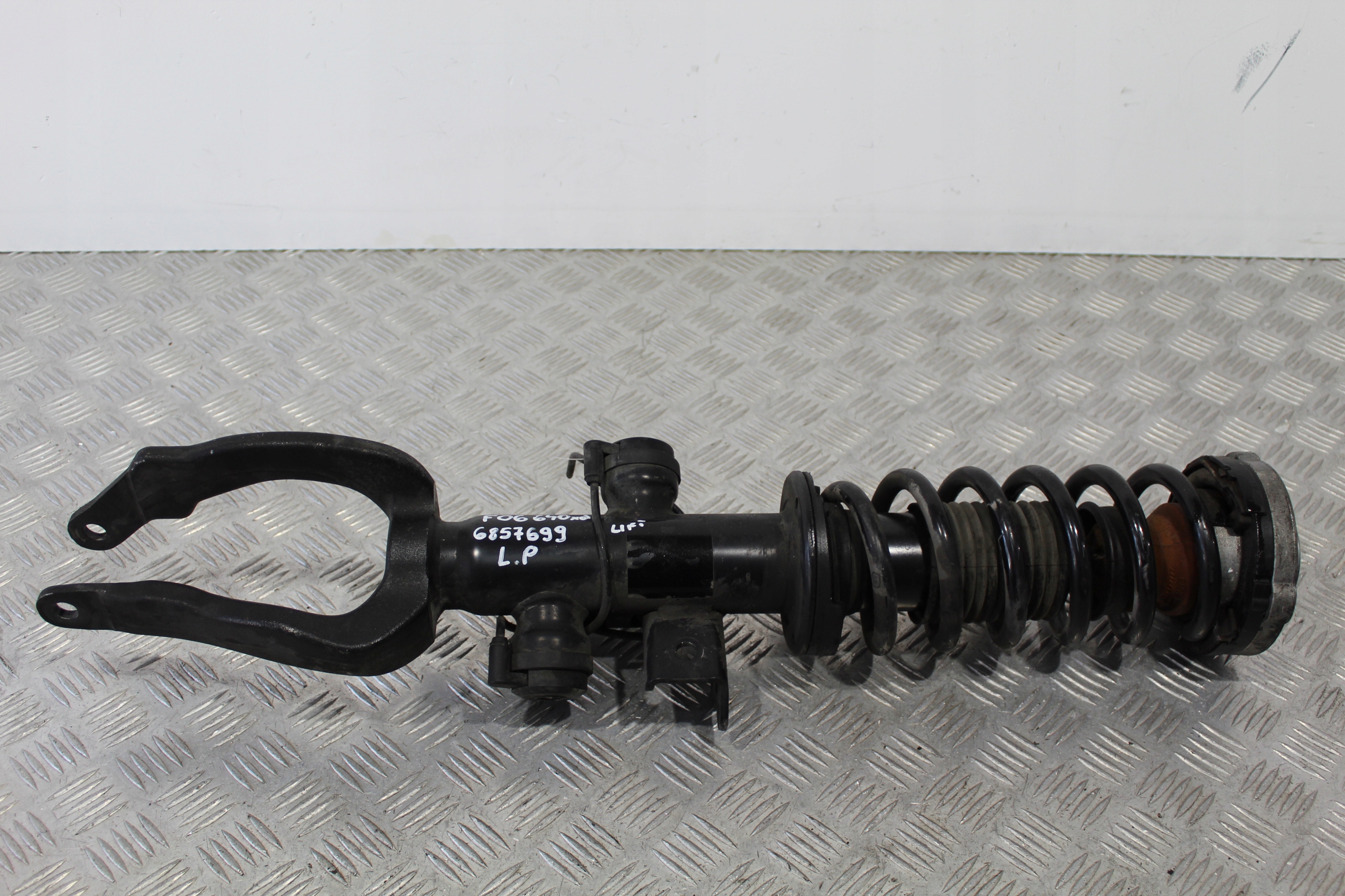 shock absorber left front BMW 6 F06 GRAN COUPE FL