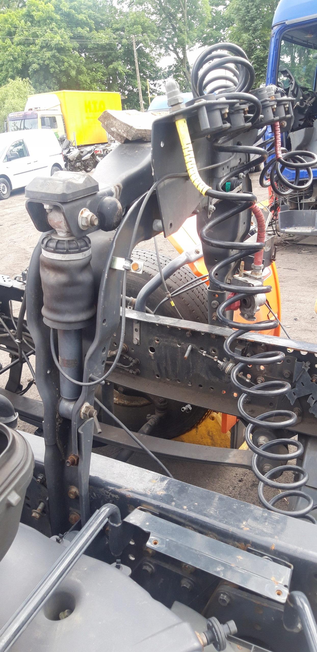 ZAWIESZENIE KABINY TYŁ IVECO STRALIS HI WAY