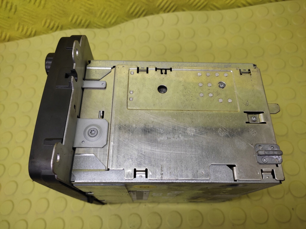 VW PASSAT B6 RADIO ODTWARZACZ