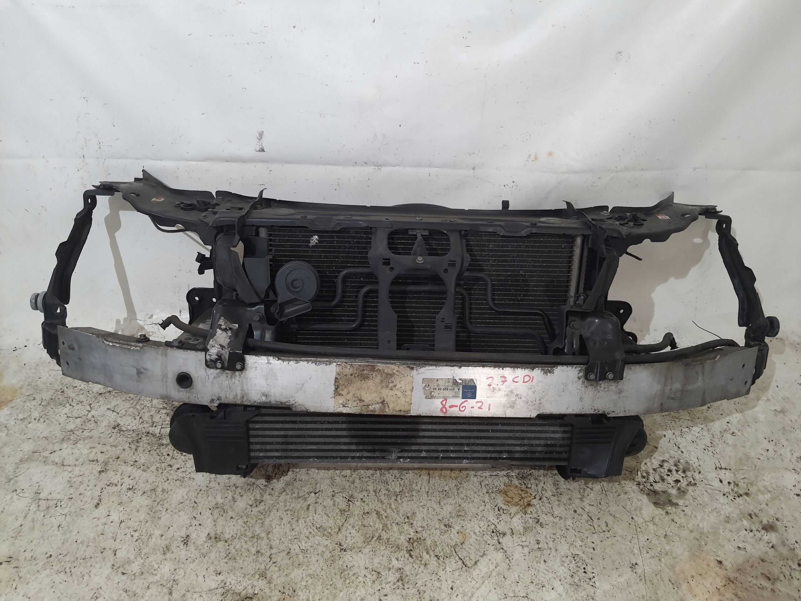 MERCEDES E-KLASA W211 02-06 PAS PRZEDNI 2.7CDI