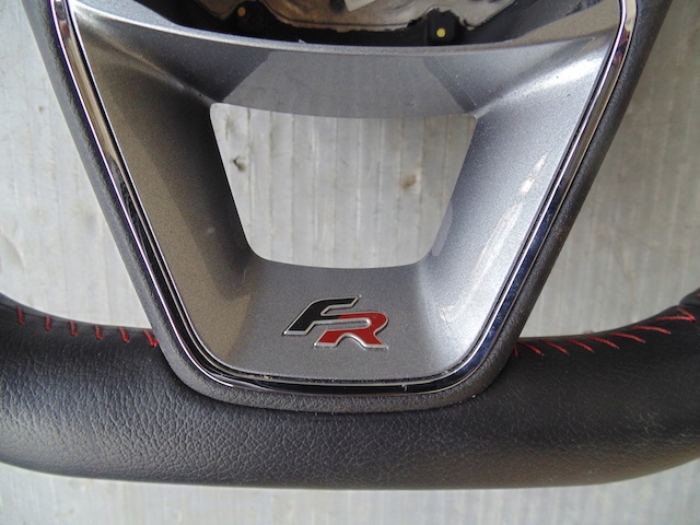 LENKRAD LEDER MULTIFUNKCJA SEAT LEON III FR 17R