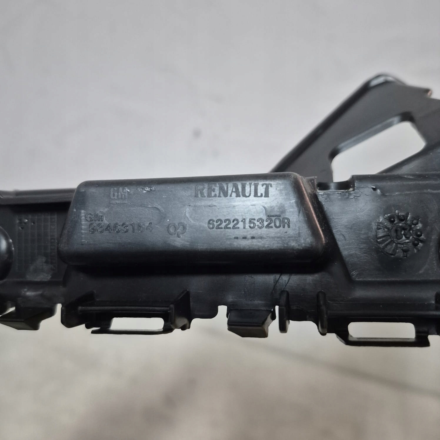 RENAULT TRAFFIC III 3 VIVARO B 14r -> support holder of a bumper left front