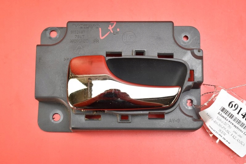 KLAMKA WEWNĘTRZNA LEWA PRZÓD VOLVO XC70 1 I 98R