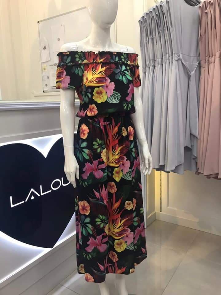 Šaty Španělka Černá s květinami Model 0064 velikost S