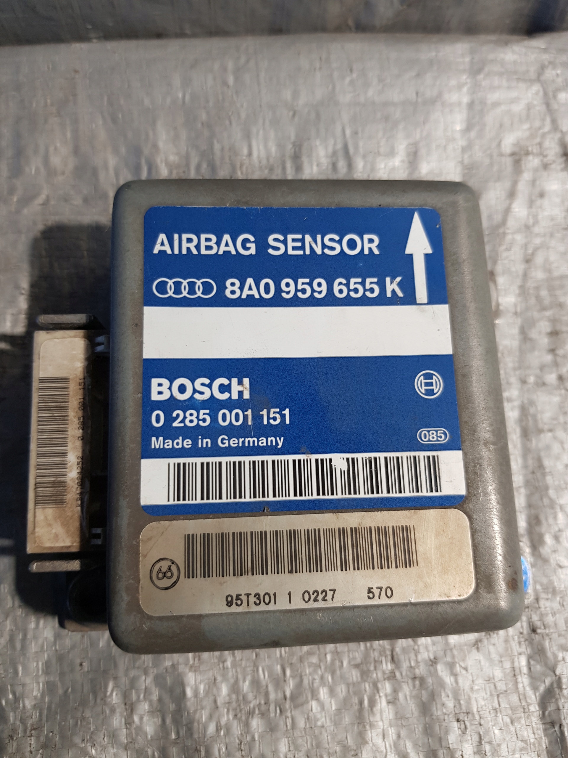AUDI A8 D2 modul airbagov 8A0959655K