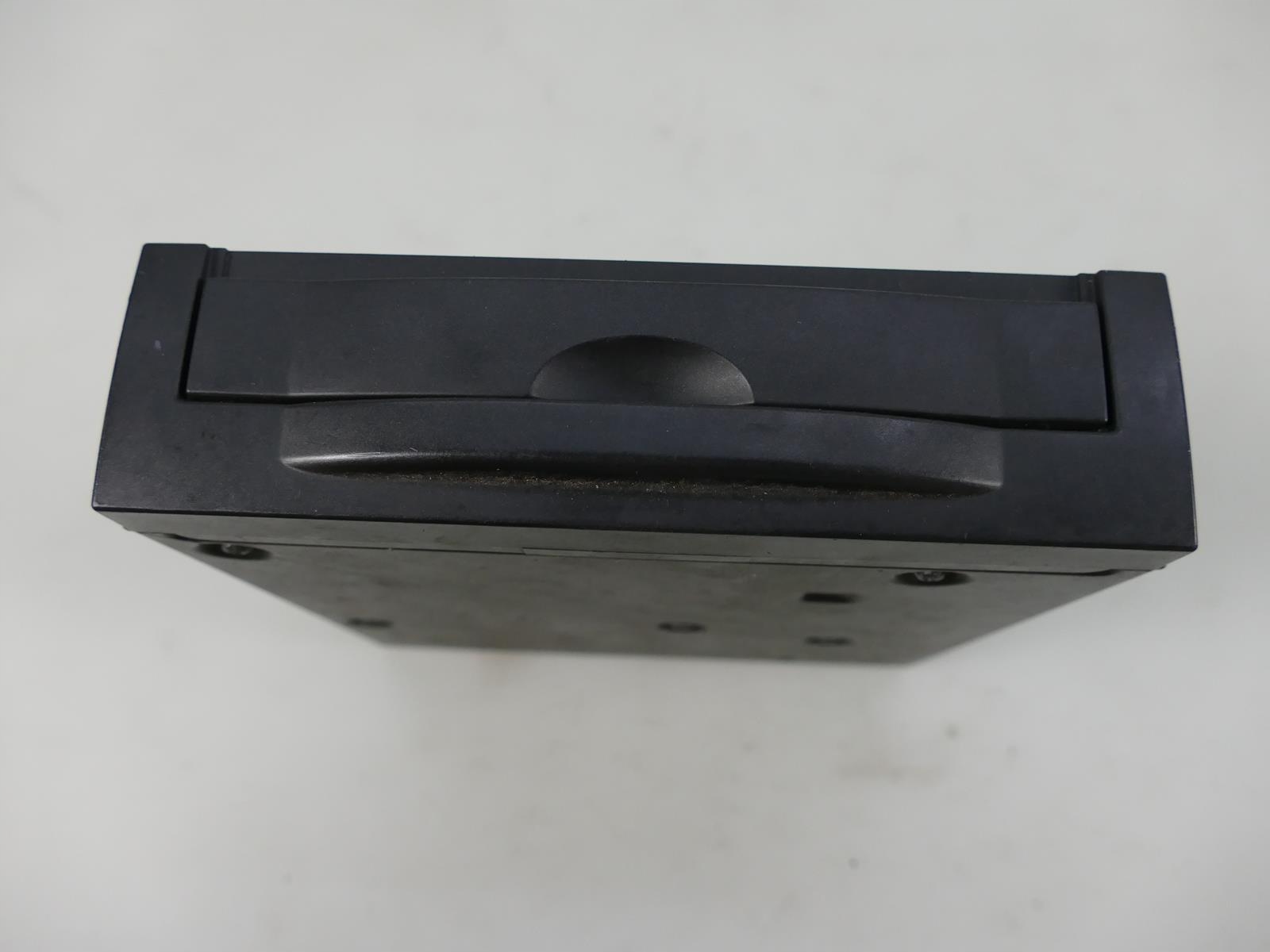 VOLVO XC90 I LIFT ZMIENIARKA PŁYT CD