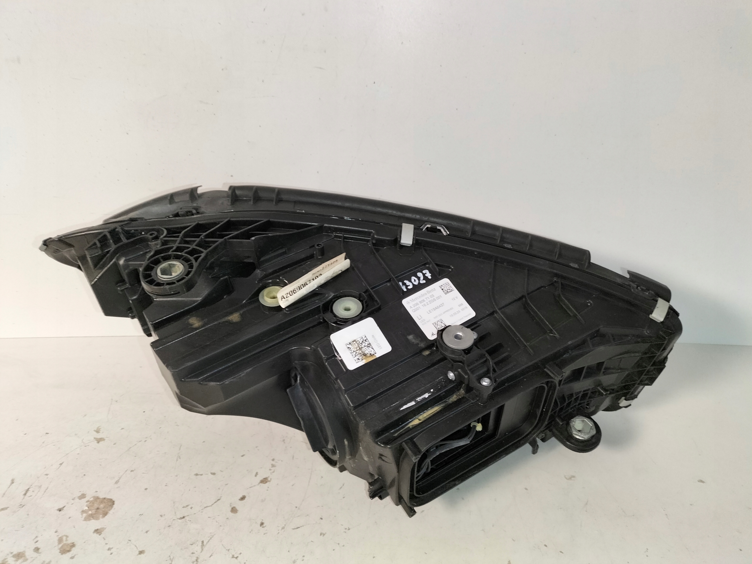 light front reflektor left MERCEDES C KLASA W206 21- FULL LED HIGH