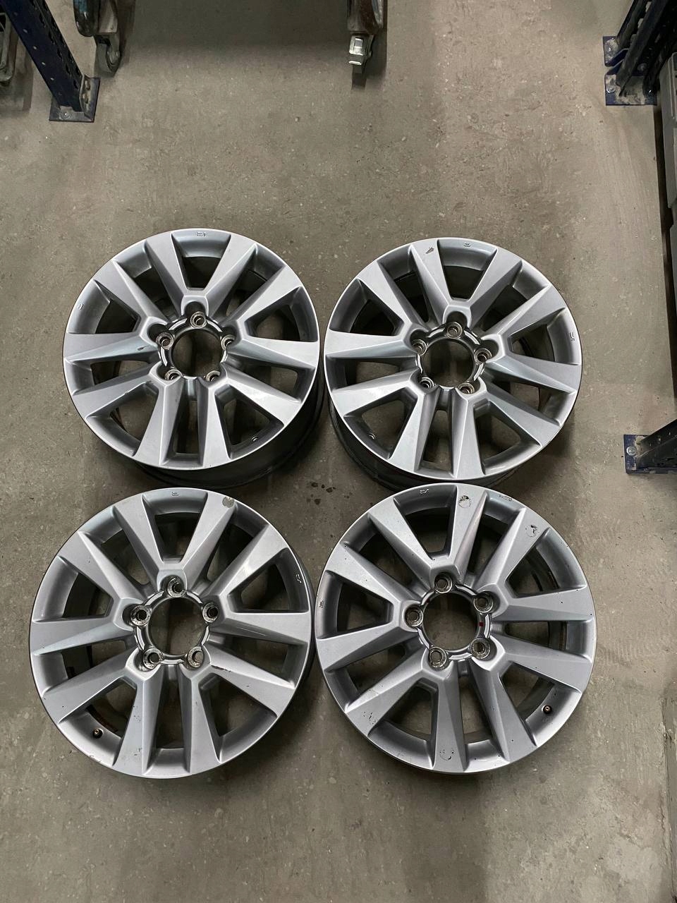 TOYOTA Land Cruiser 100 200 Felgi 20" Cali 8jx20