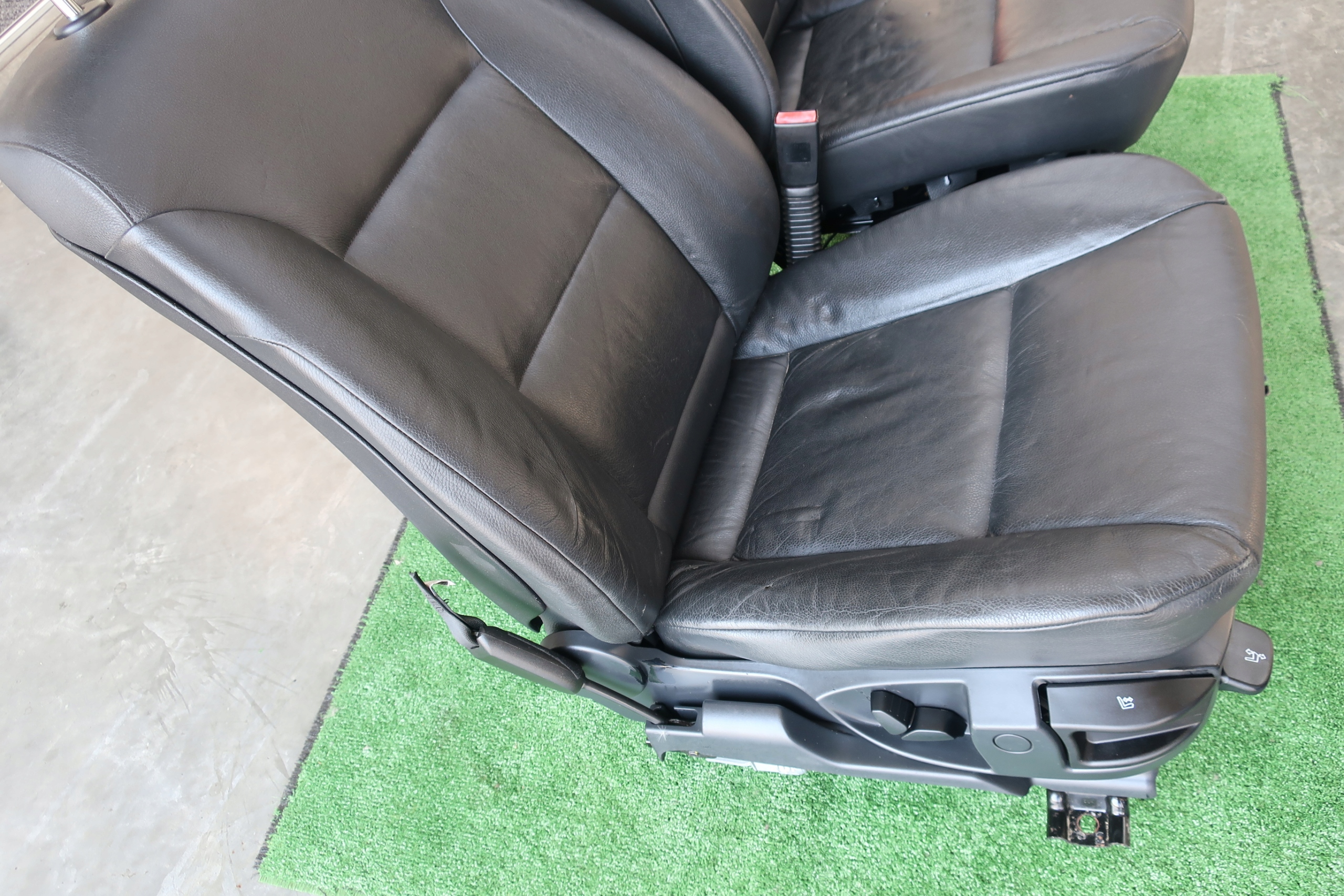 seats seat left right BMW E60 anglik