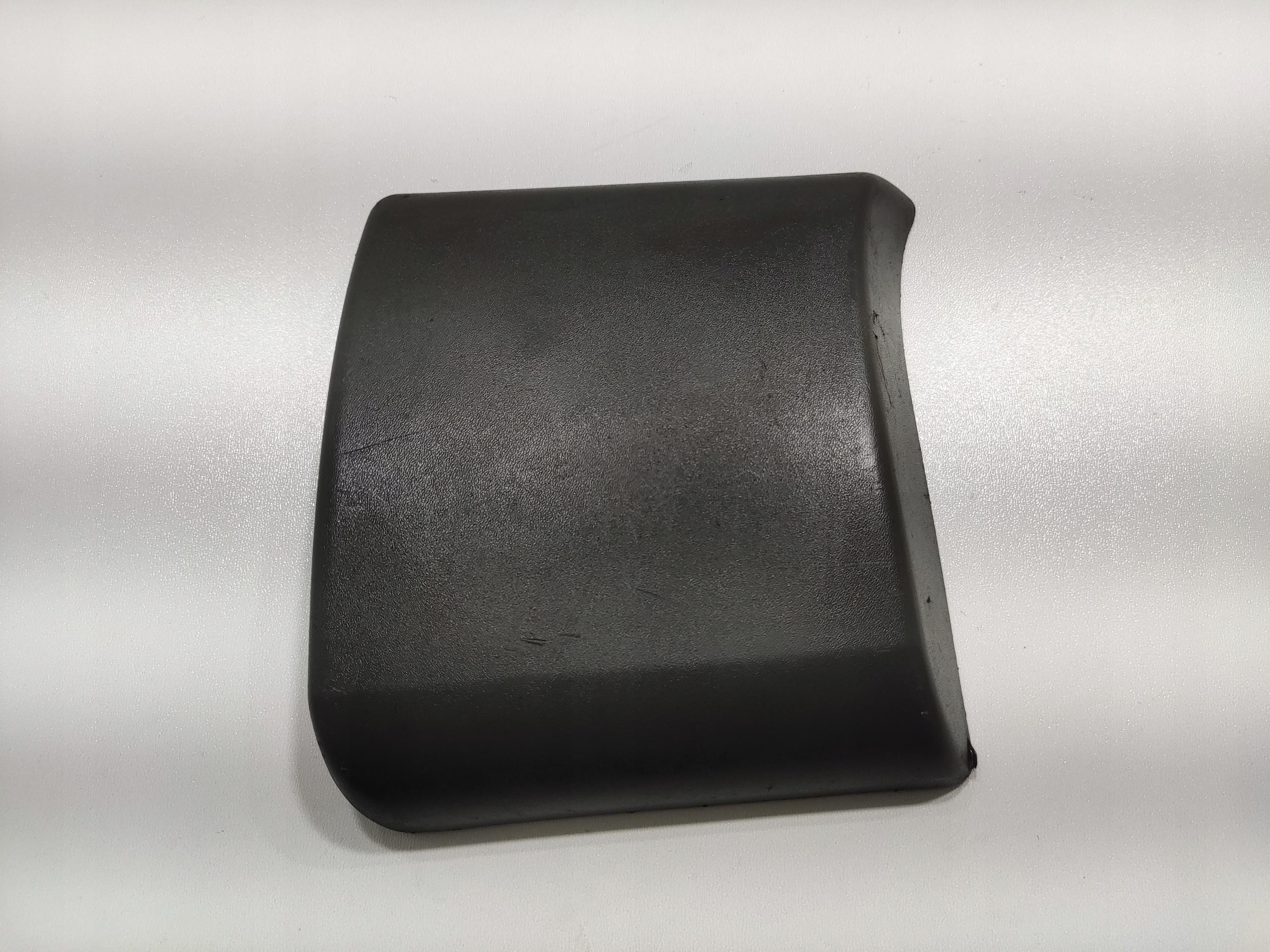 moulding left BOK side SLUPKA TRAFIC II VIVARO A 8200326370 2001-2014