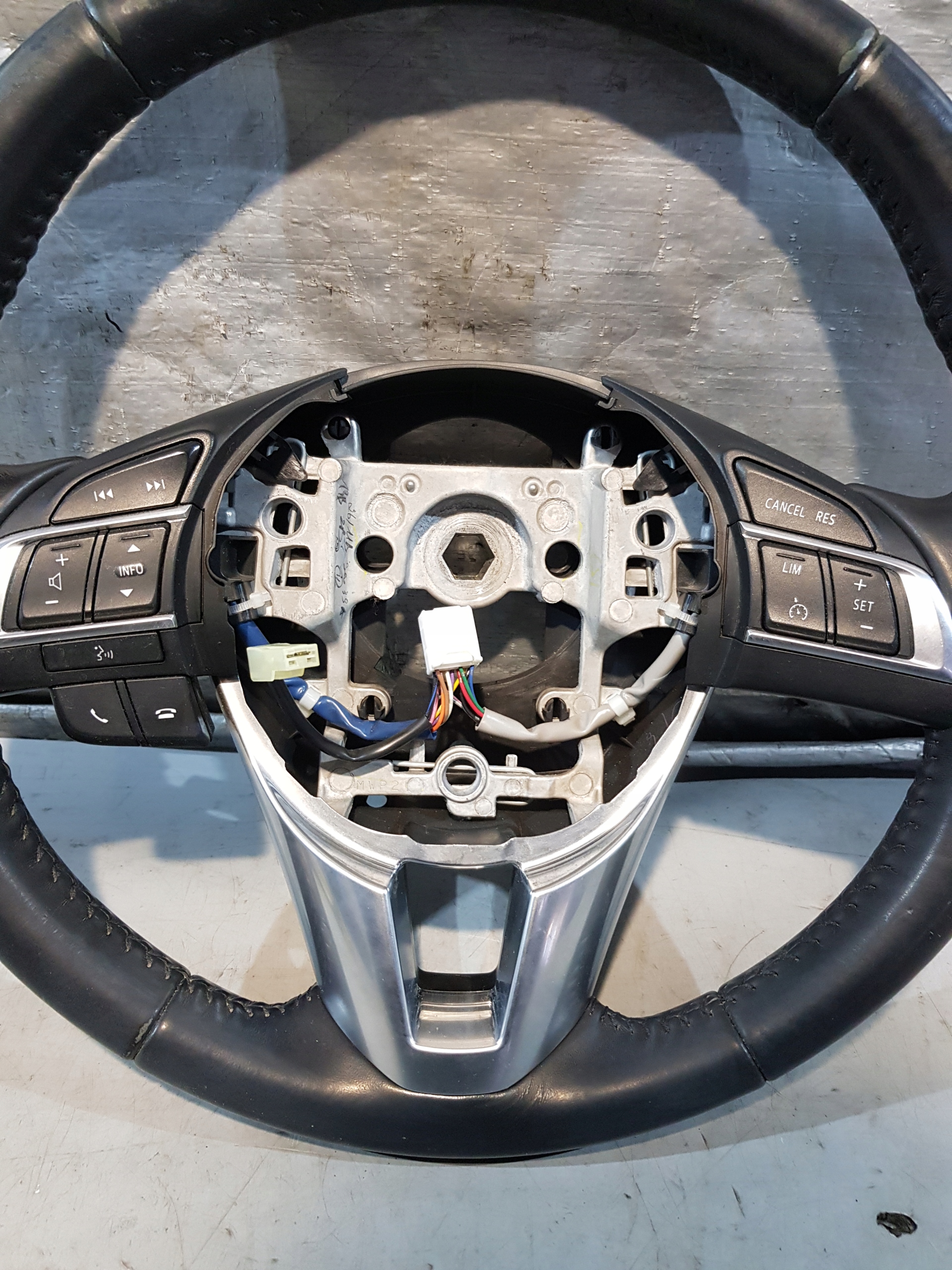 steering wheel, without airbags MULTIFUNKCJA Mazda 6 GJ GHP9-K3887