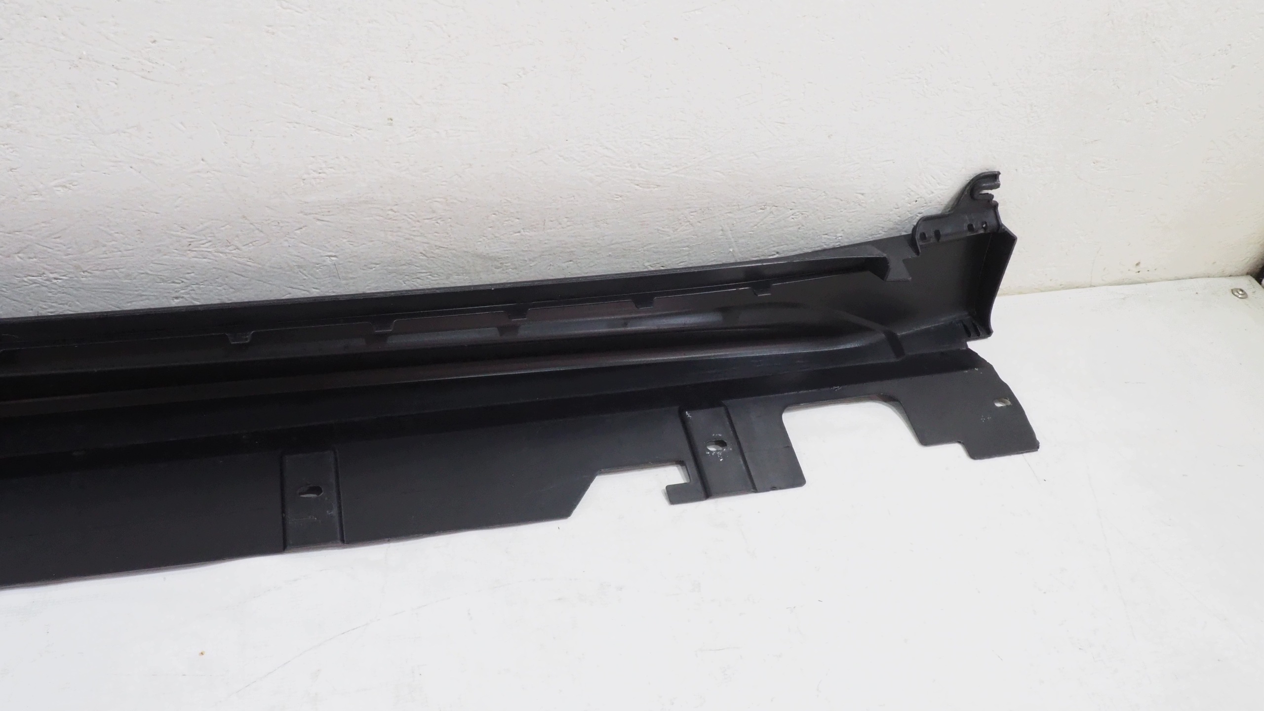 BMW X1 F48 moulding threshold left 7332327