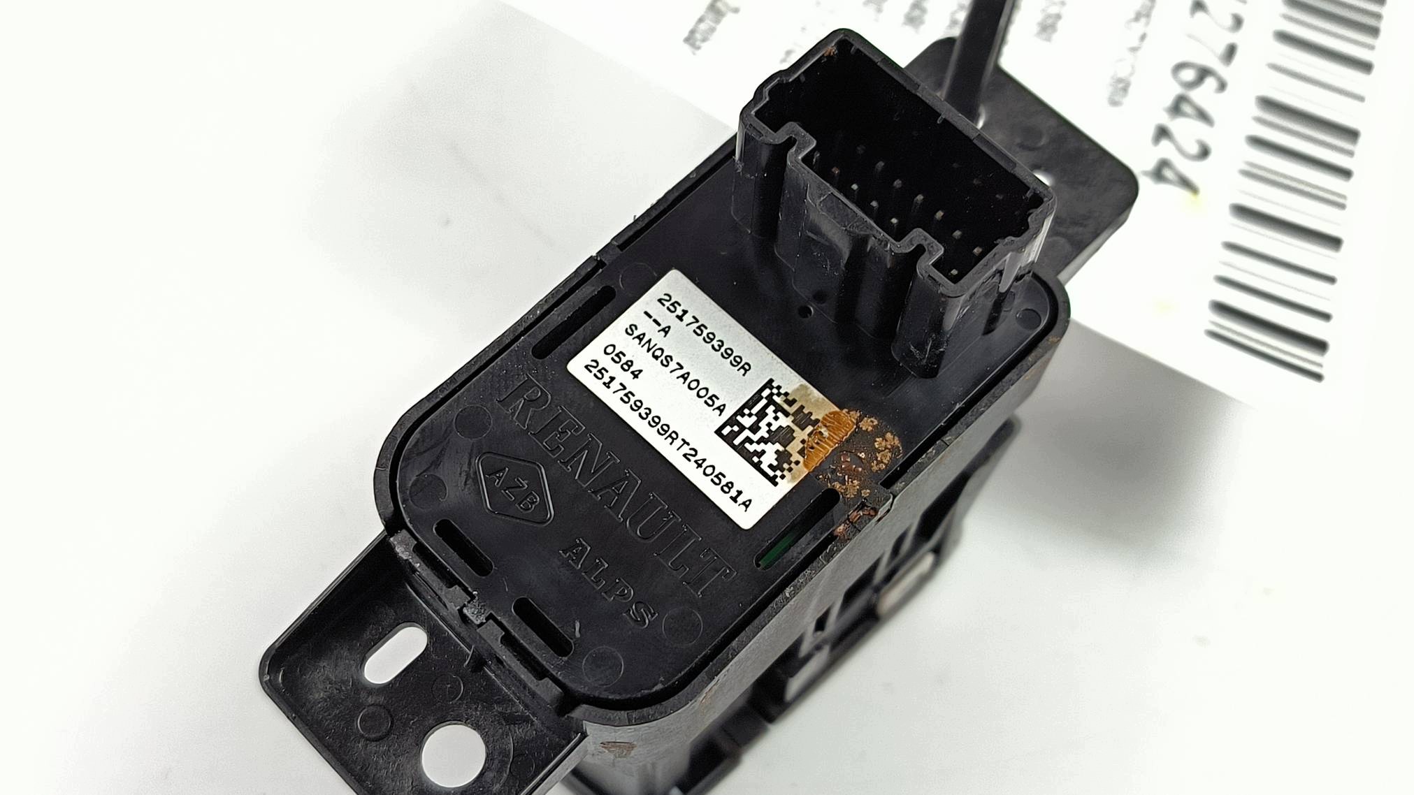 button electric brake 251759399R RENAULT ARKANA LIFT