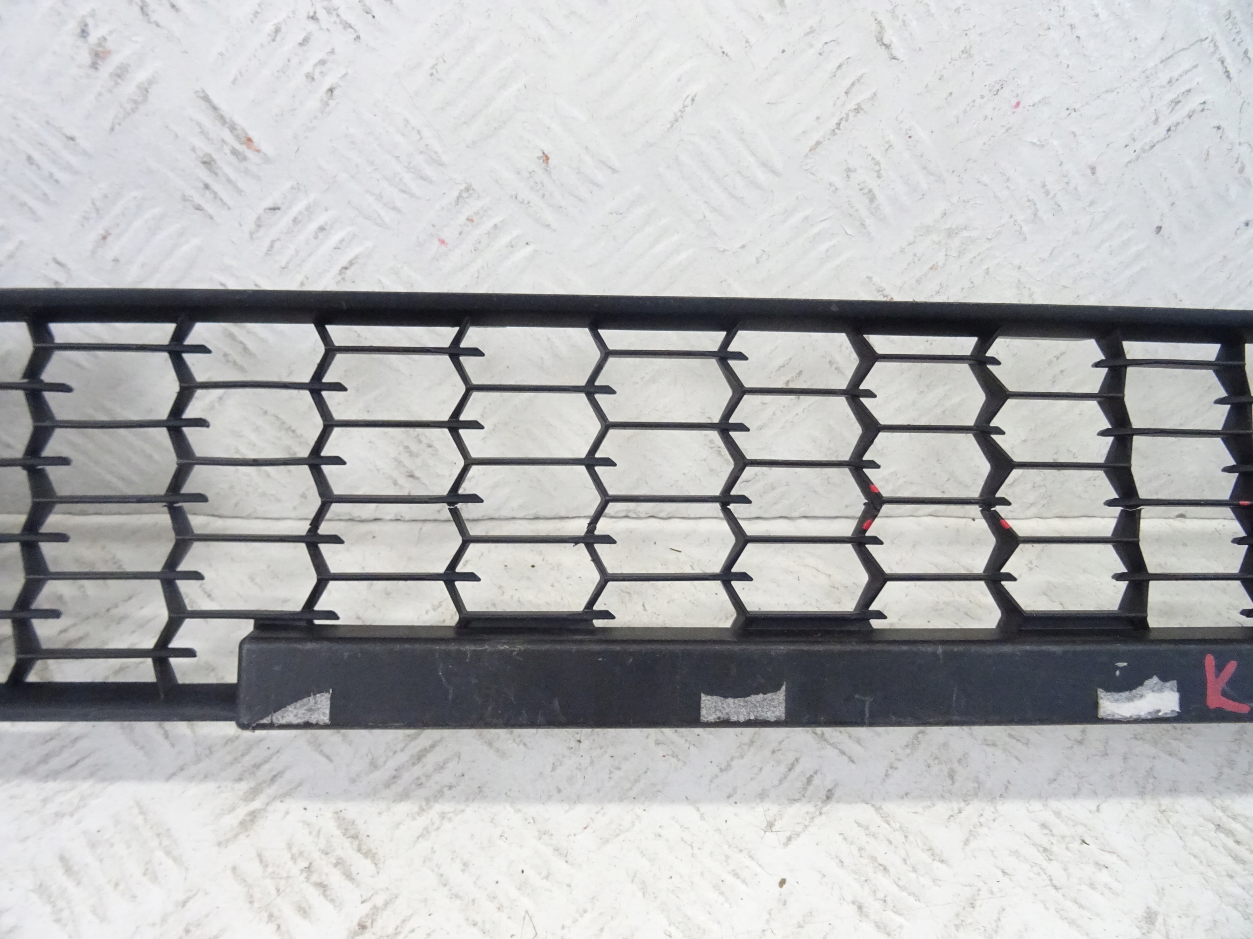 grid of a bumper front front central SKODA FABIA IV 4 6VA853677