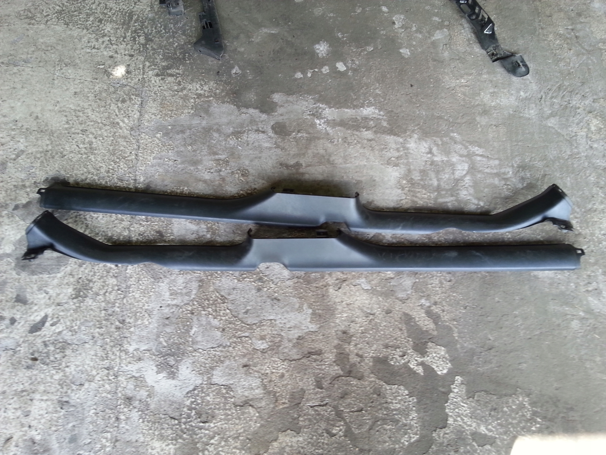 SEAT TOLEDO LEON 99-05 - OSLONA PROGU PRAWA LEWA