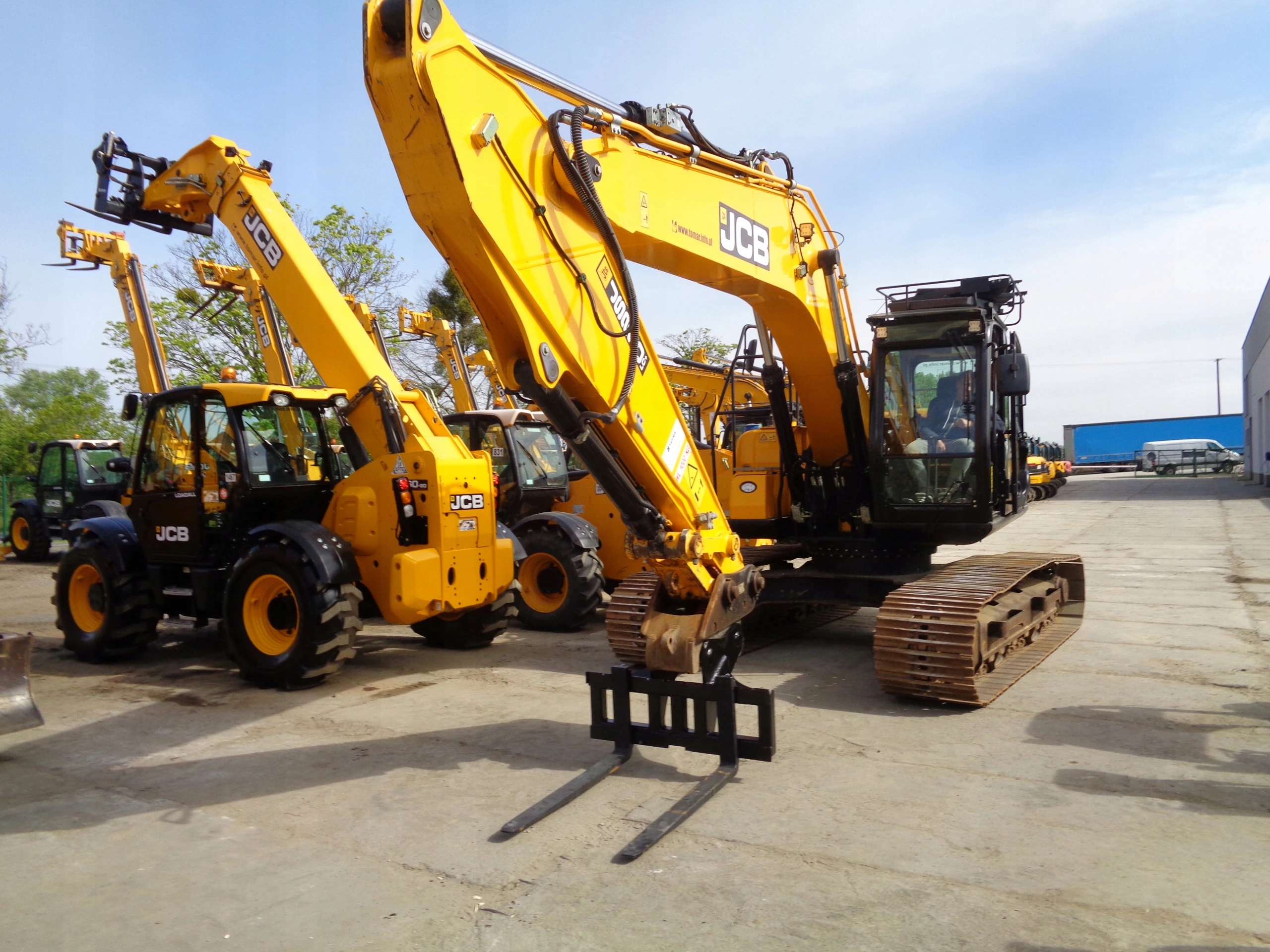 Paleciak do koparki 16 24 ton JCB CAT KOMATSU Machine type Excavator Backhoe loader