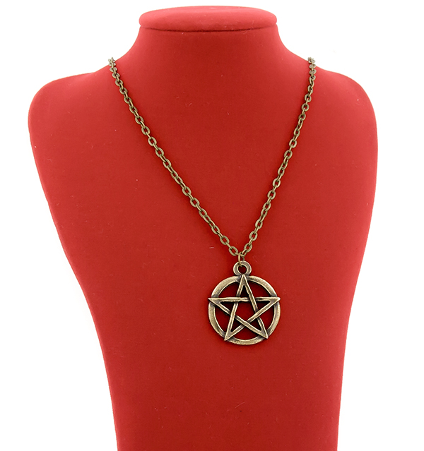 

Naszyjnik Pentagram na łańcuszku mosiądz