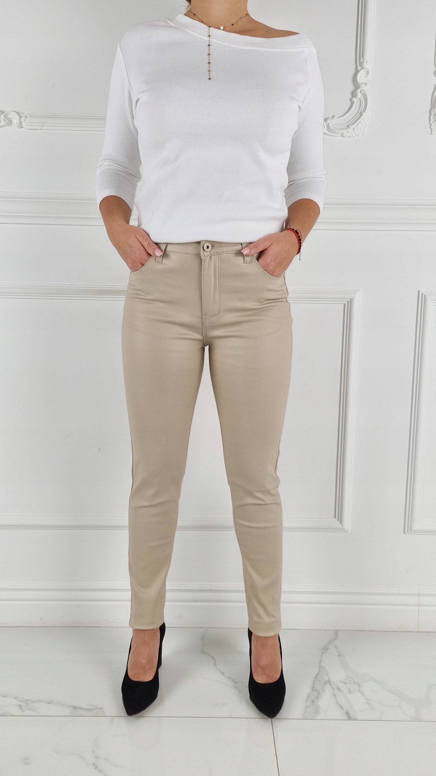 # OCIEPLANE SPODNIE DAMSKIE - WOSKOWANE SKÓRA Push - Up # Stan (wysokość w pasie) wysoki