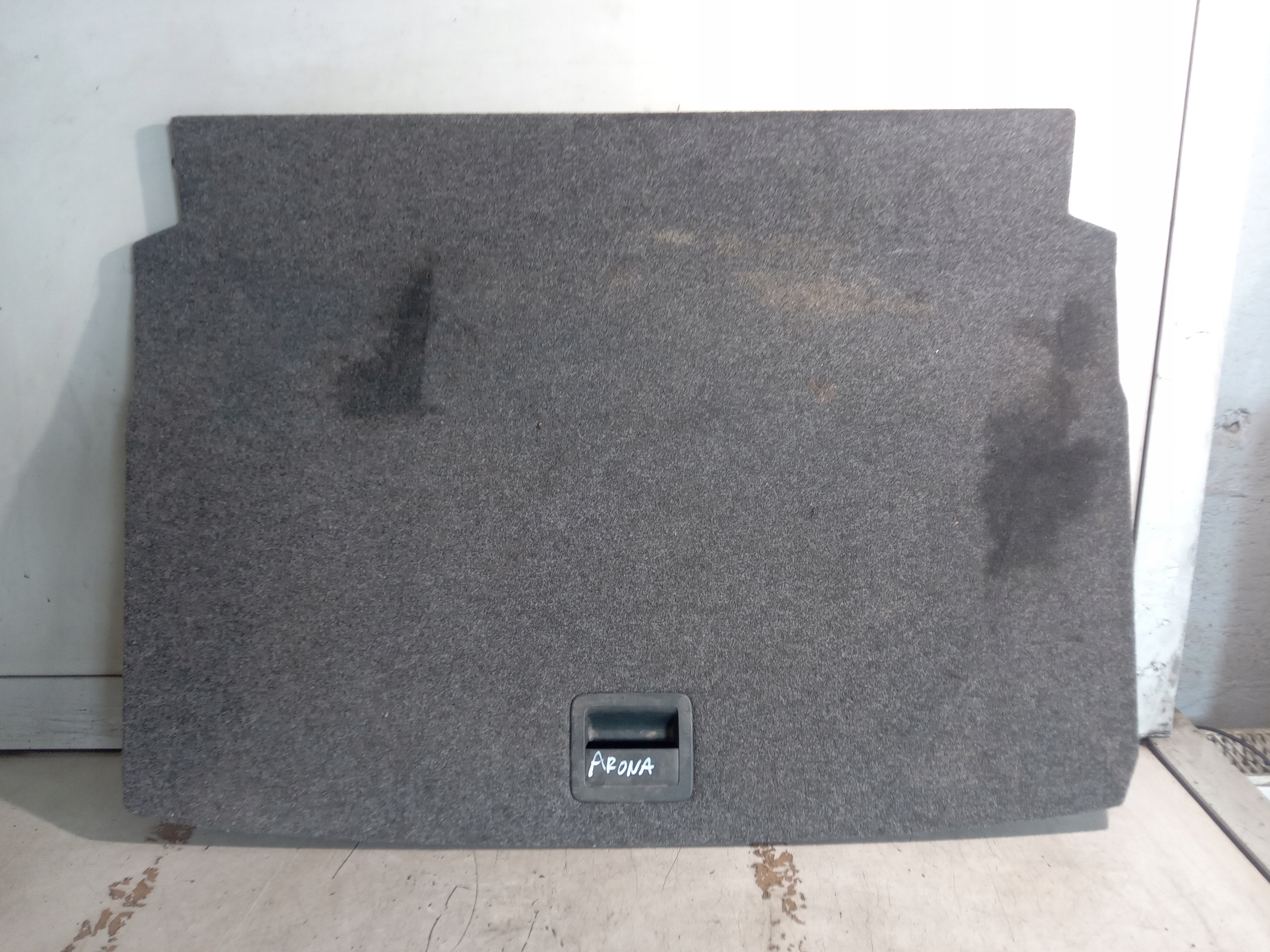 seat ARONA багажника