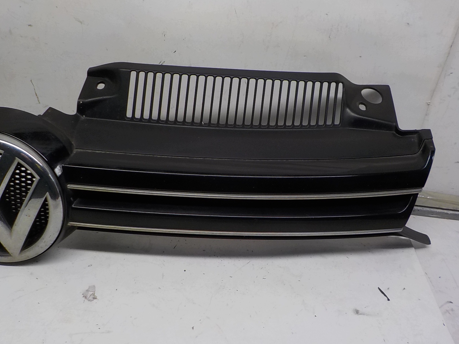 VW GOLF VI 6 grill grille radiator