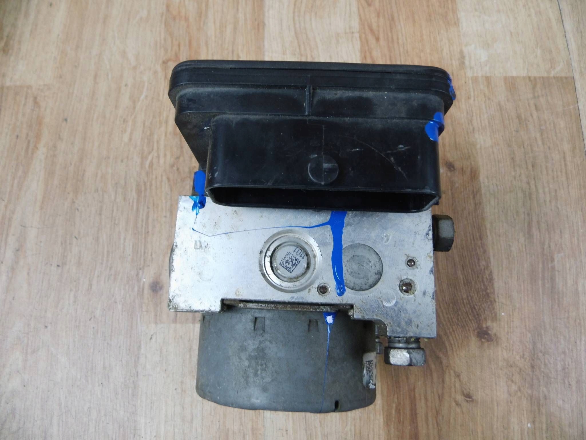 Ford Fiesta MK7 pump ABS D1B1-2C013-BD D1B1-2C013-BD