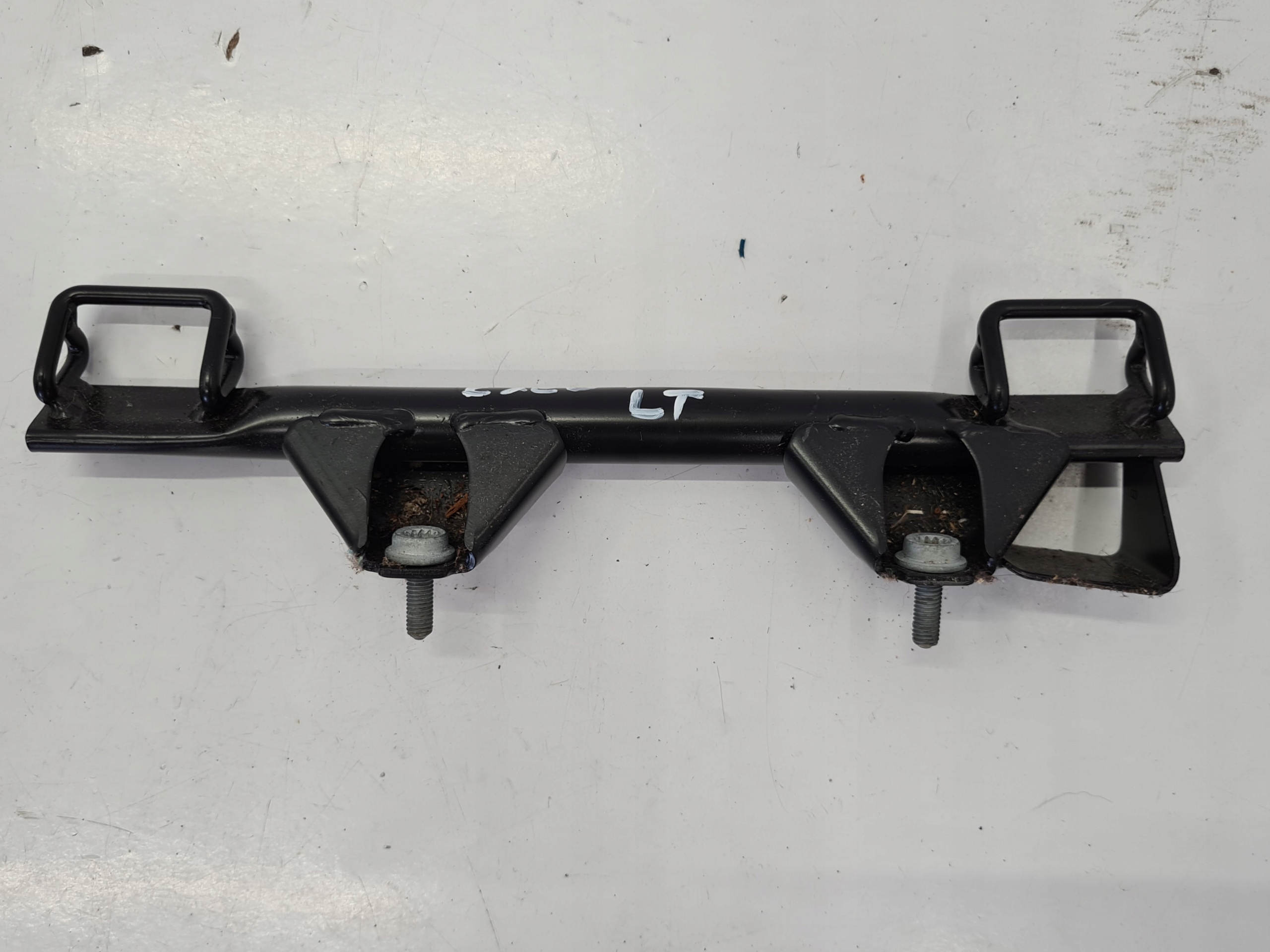 SEAT EXEO УНІВЕРСАЛ КРІПЛЕННЯ ISOFIX ЛІВЕ 8E0813545B