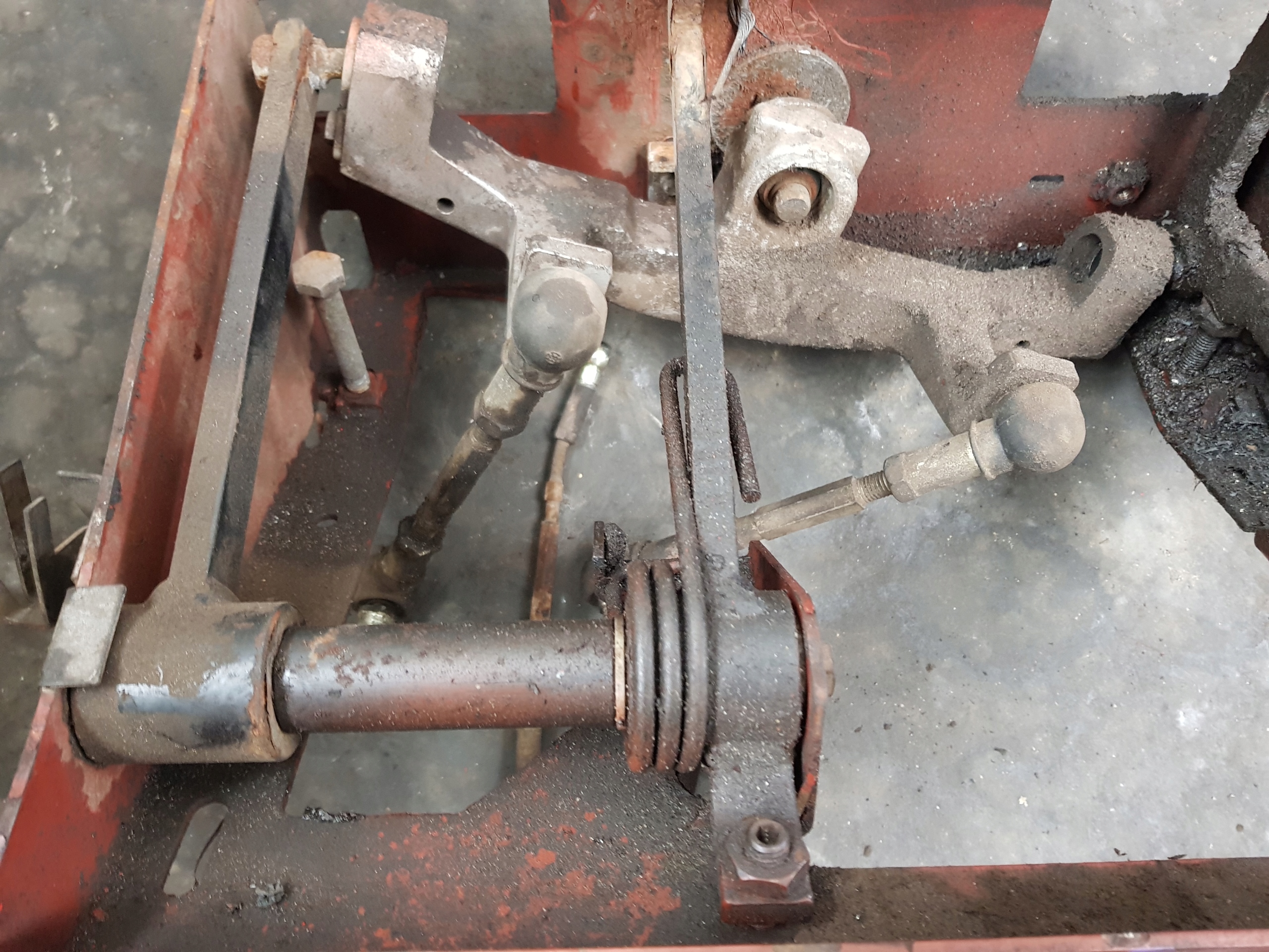 Педали педаль LINDE 351 H20 H25 H30