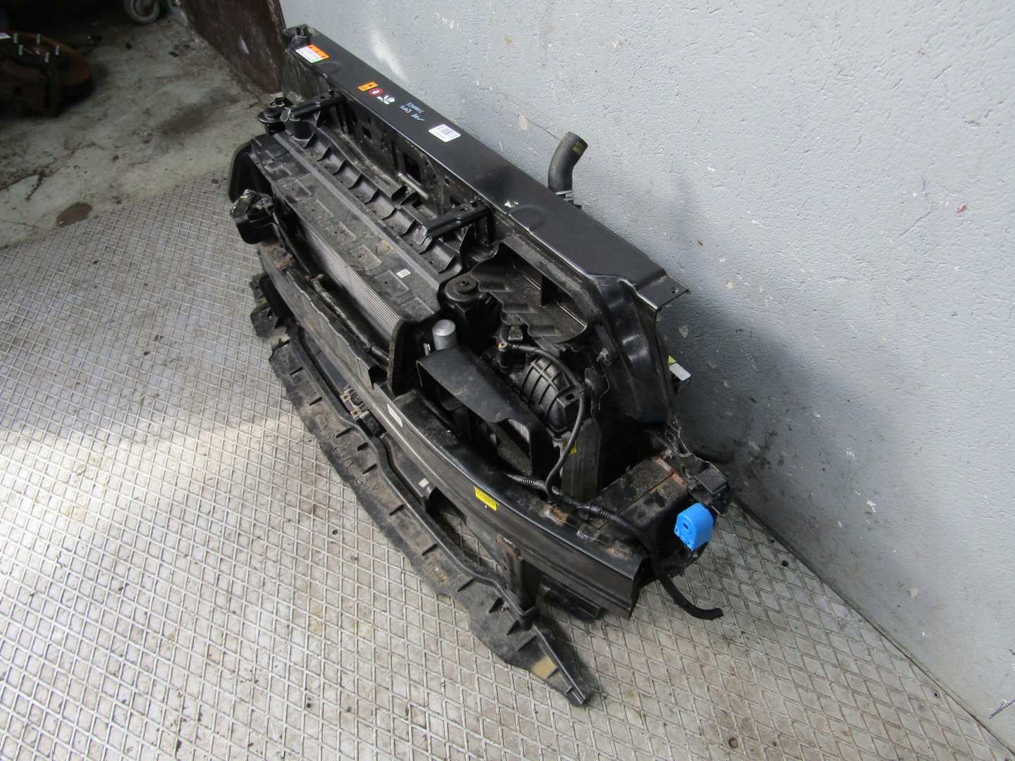 STONIC LIFT 1.0 T-GDI 21R PAS PRZEDNI RADAR CHŁODNICE WODY KLIMATYZACJI Typ samochodu 4x4/SUV Samochody osobowe