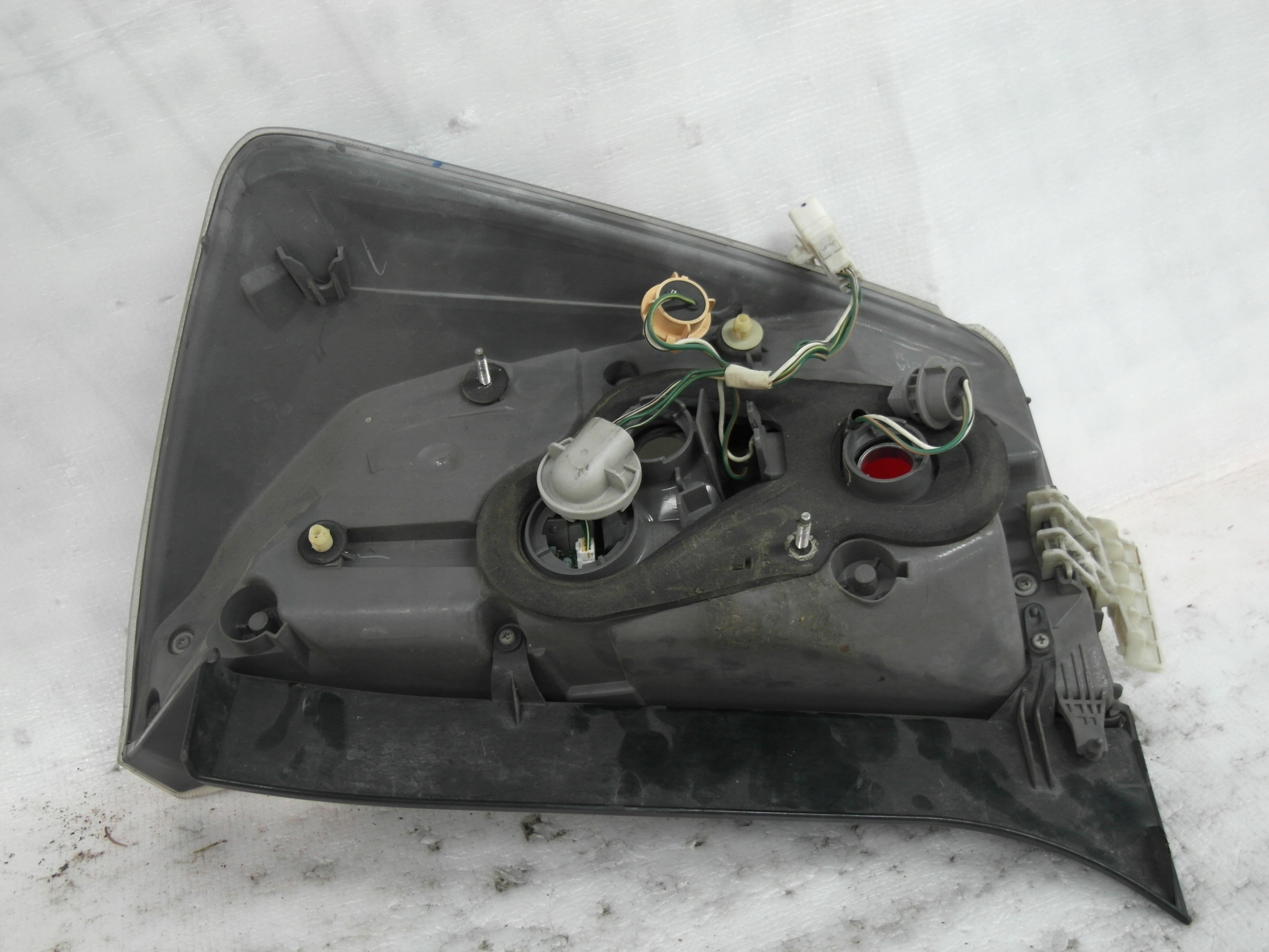 фонарь левый led TOYOTA PRIUS III XW30 2009-