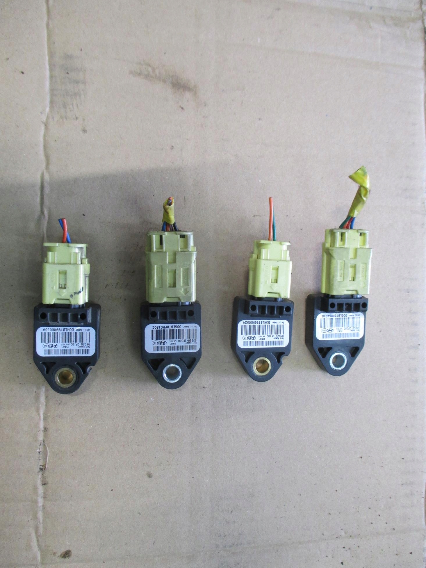 KIA HYUNDAI CZUJNIK UDERZENIA BOCZNY 95920