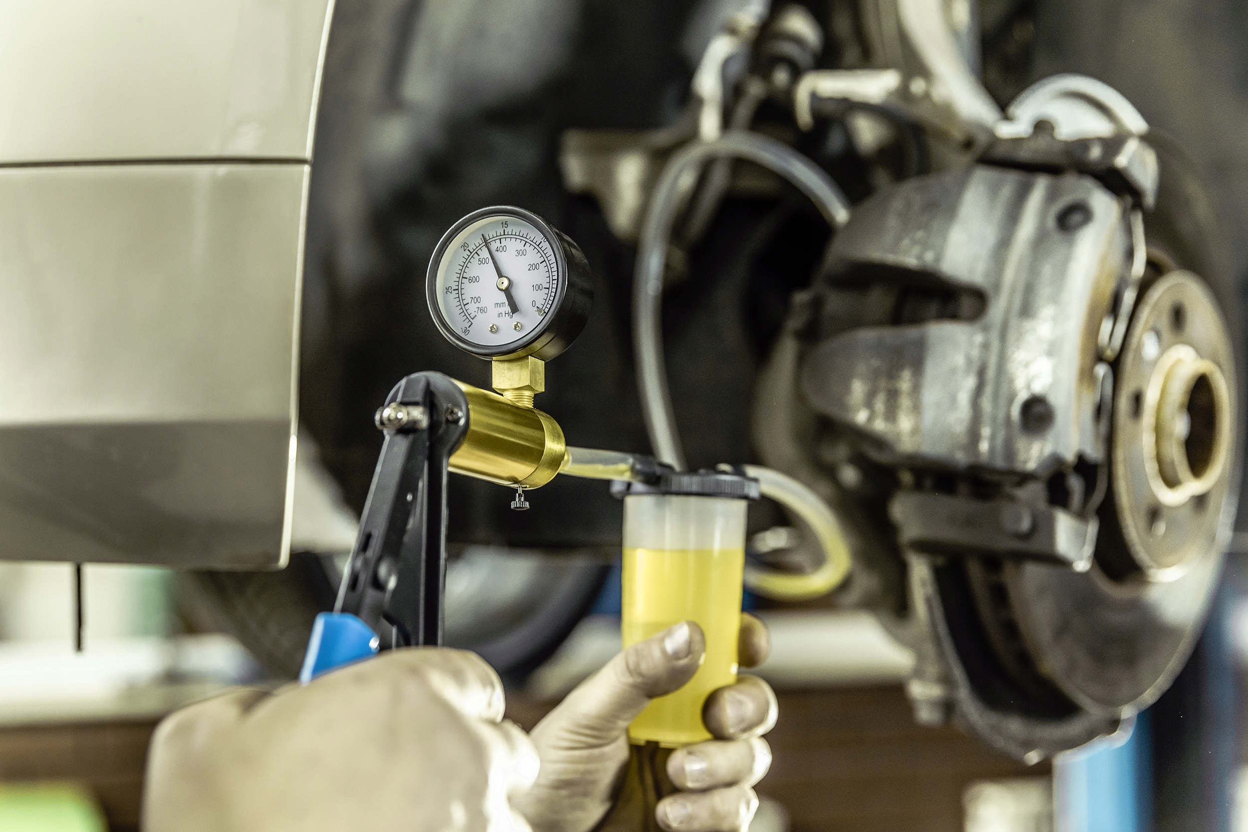 Вакуумный насос для тормозной системы 16 шт