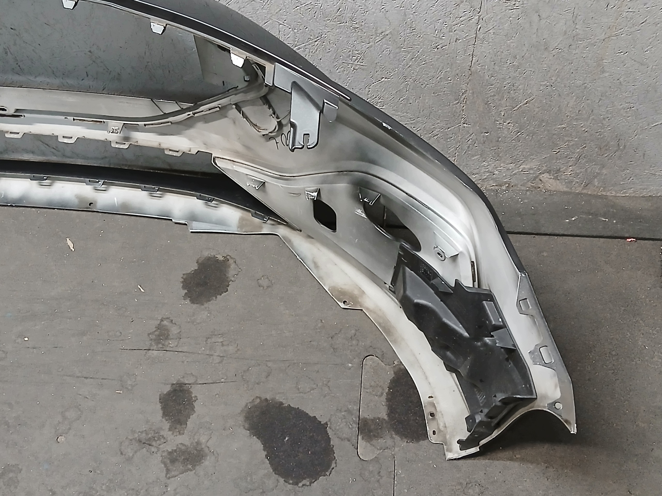 nárazník předek FORD FOCUS MK4 ST LIFT