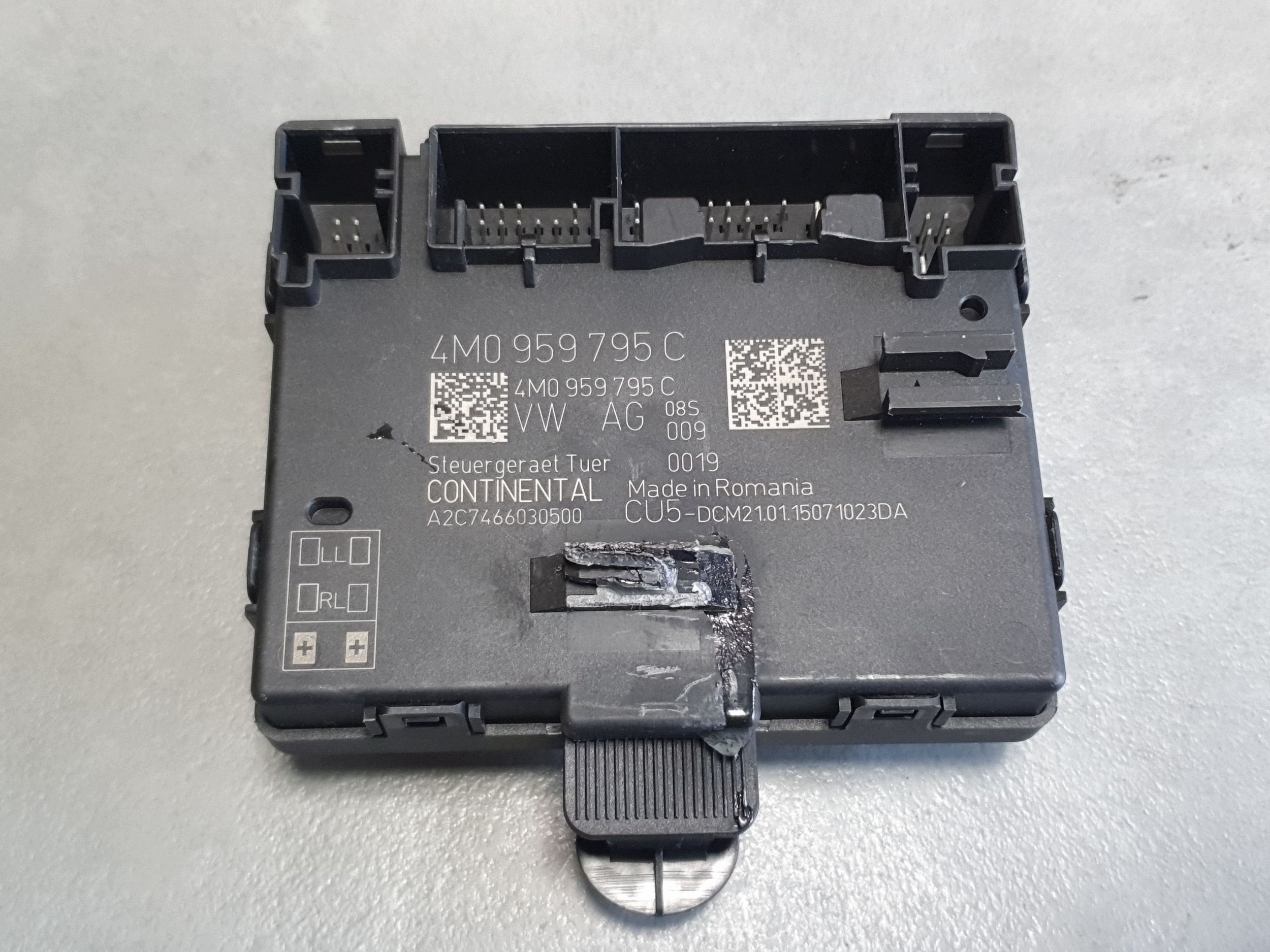 Audi Q7 4M module door right rear part 4M0959795C