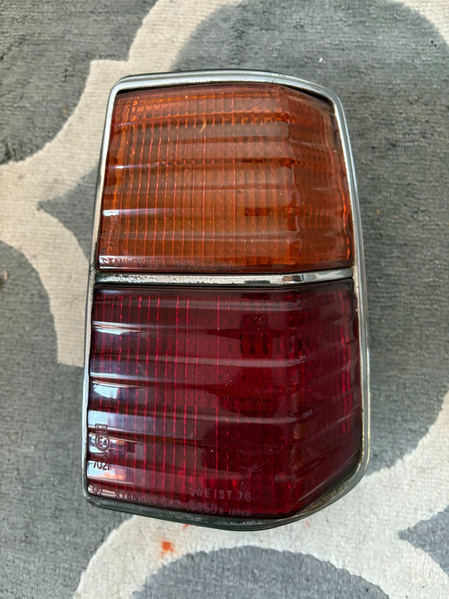 Honda CIVIC 1972 левый задние фонари