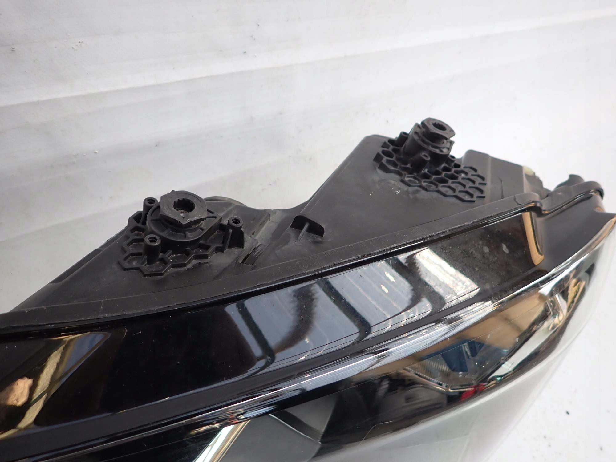 VW CADDY III 3 2K LIFT 15-20 light front front left