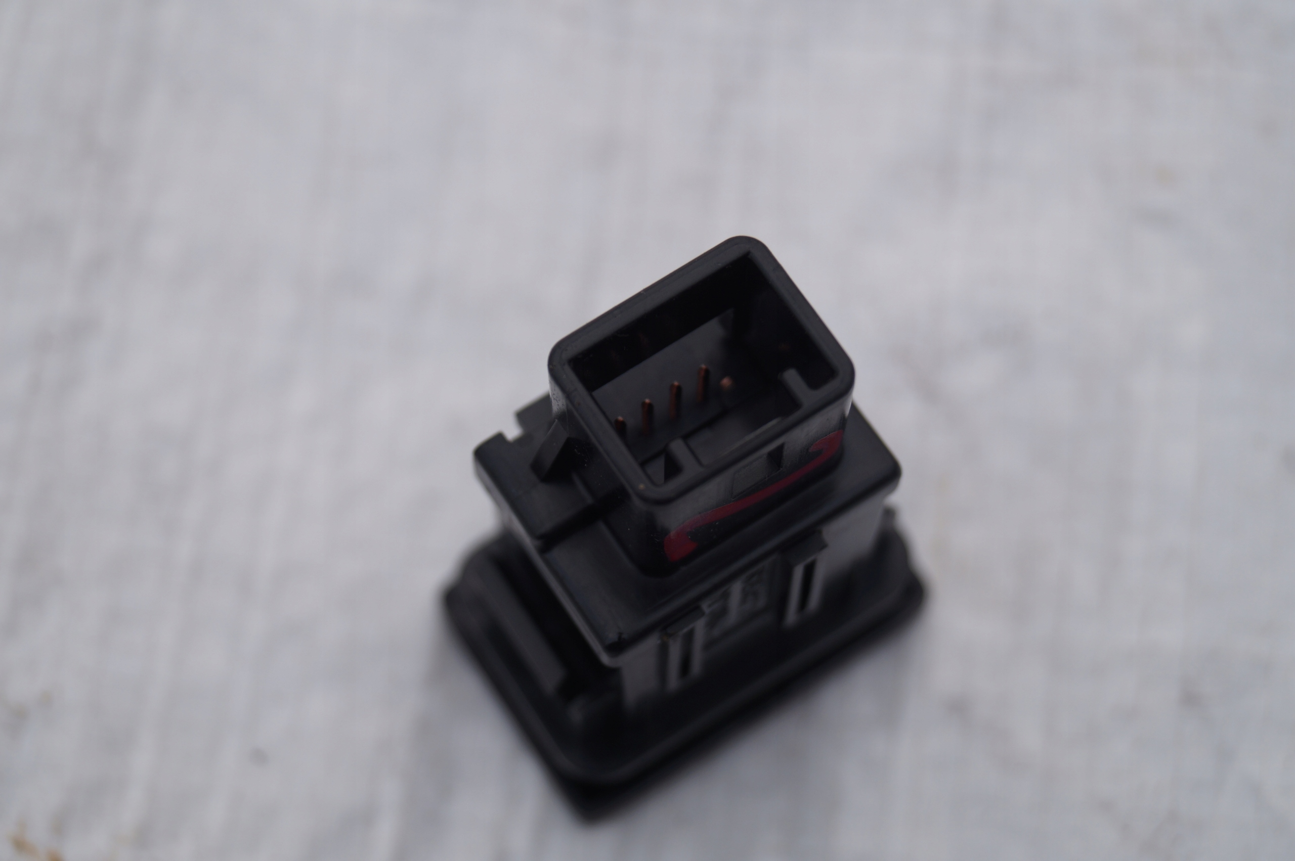 switch switch ESP TOYOTA HIGHLANDER II 2 2010-2013 15C275