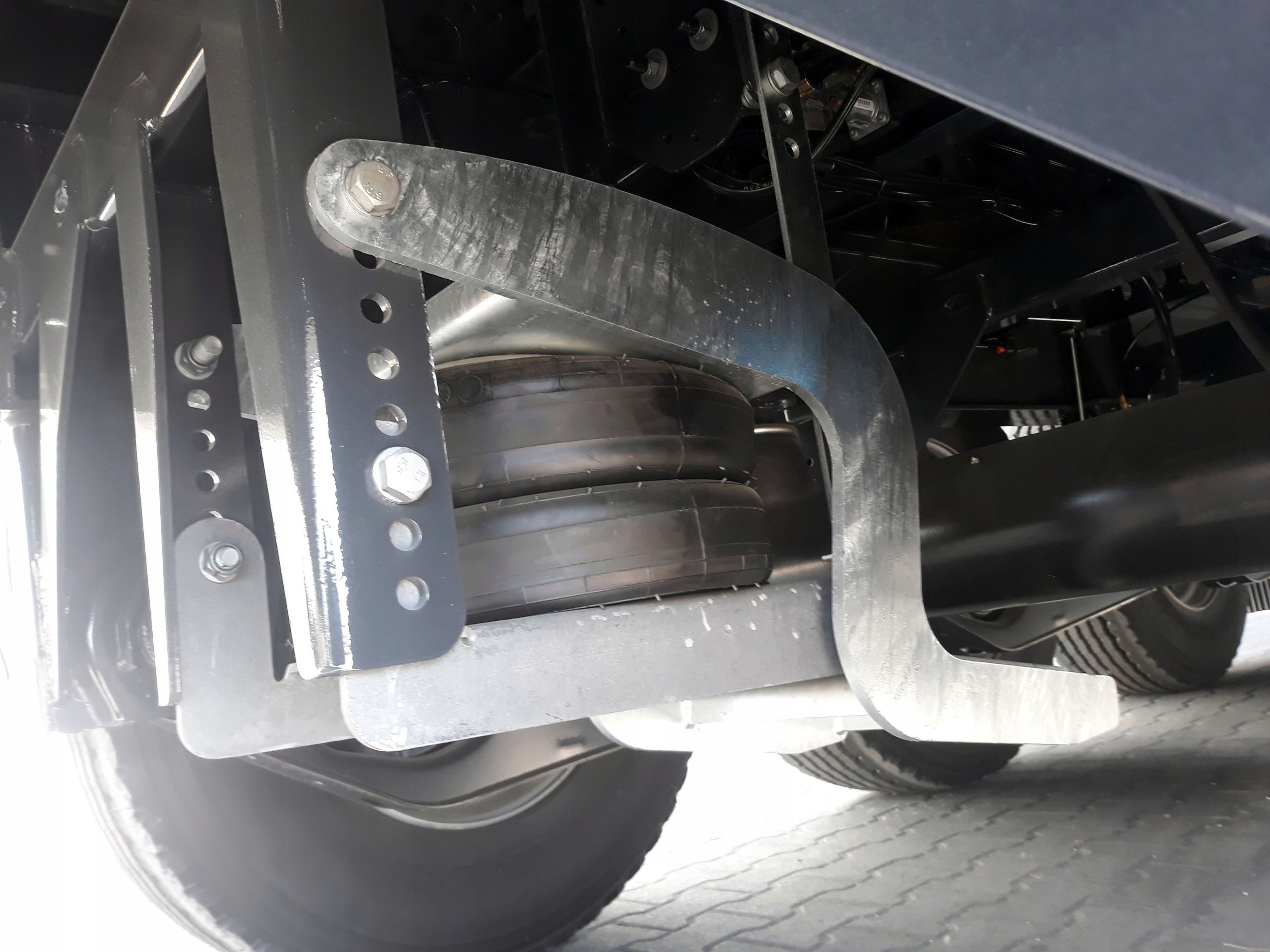 797e2eee4170a7824573e8589f75