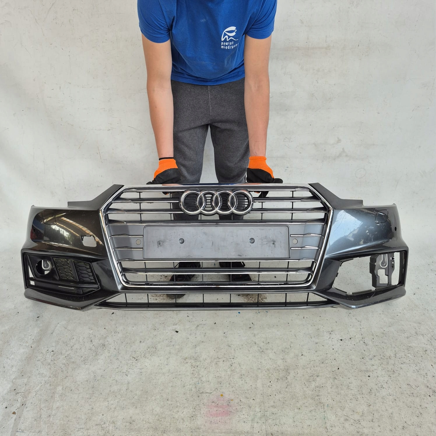 AUDI A4 B9 8W0 S-LINE 15-19 bumper front front PDC SPR 8W0807437