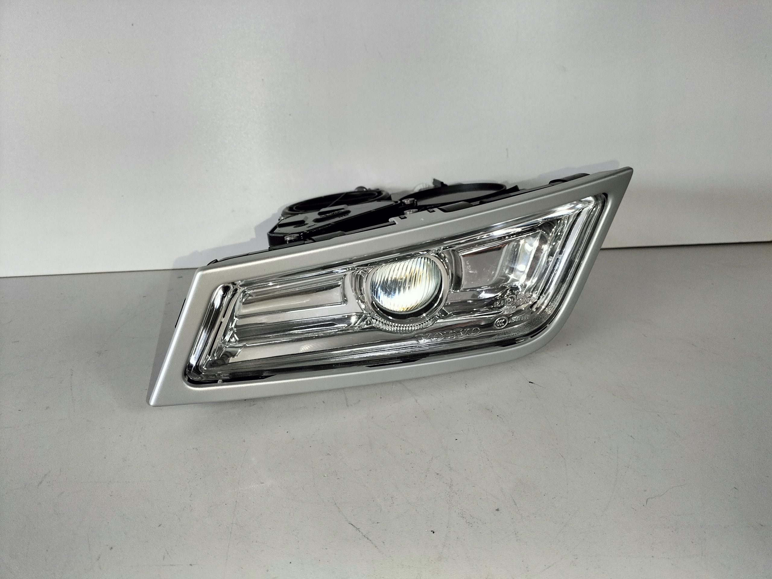 fog light light left VOLVO FH3 FM 08