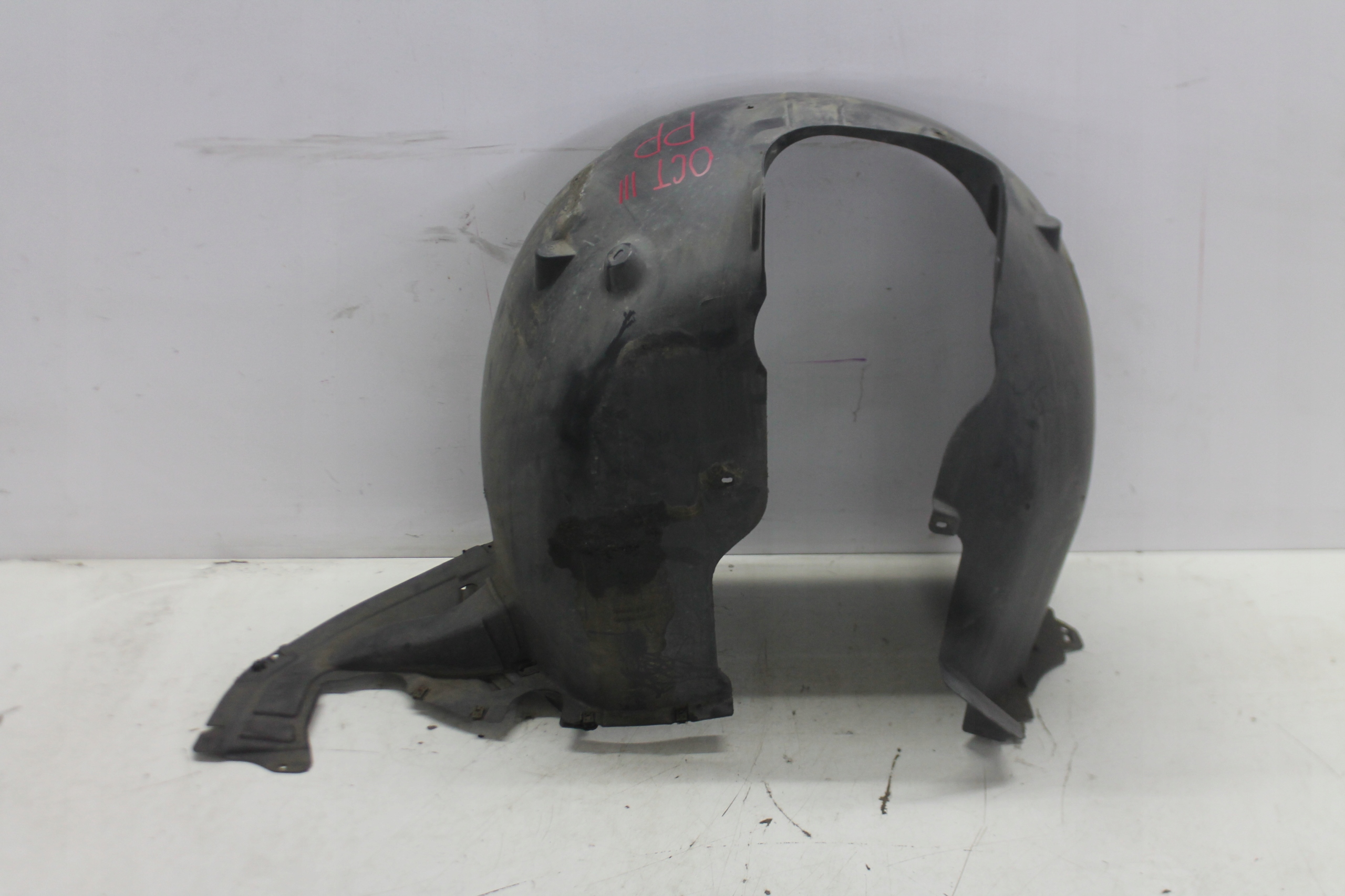 mudguard right front front SKODA OCTAVIA III HB 12-16