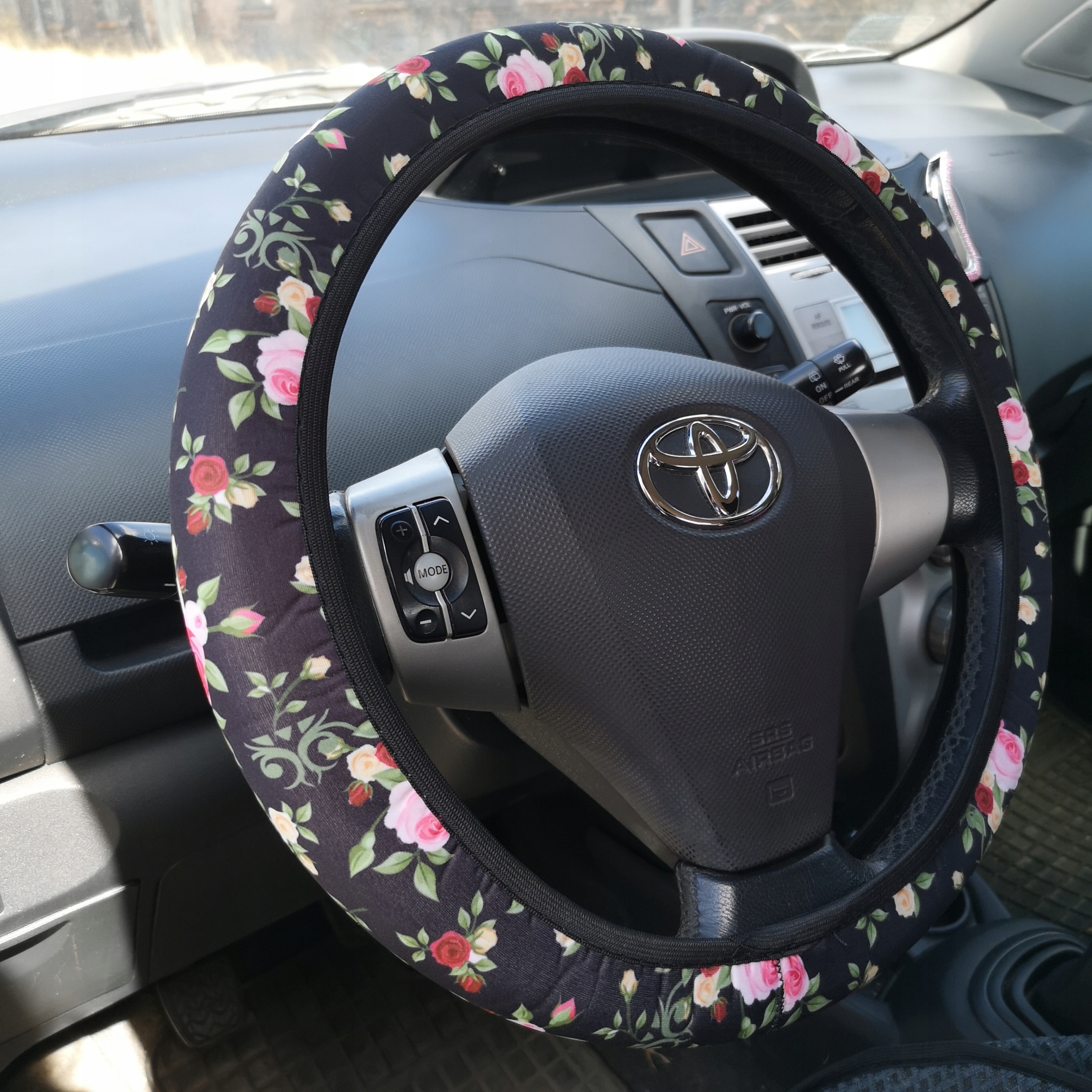 POKROWIEC NAKŁADKA NA KIEROWNICE ZESTAW KWIATY Producent inny