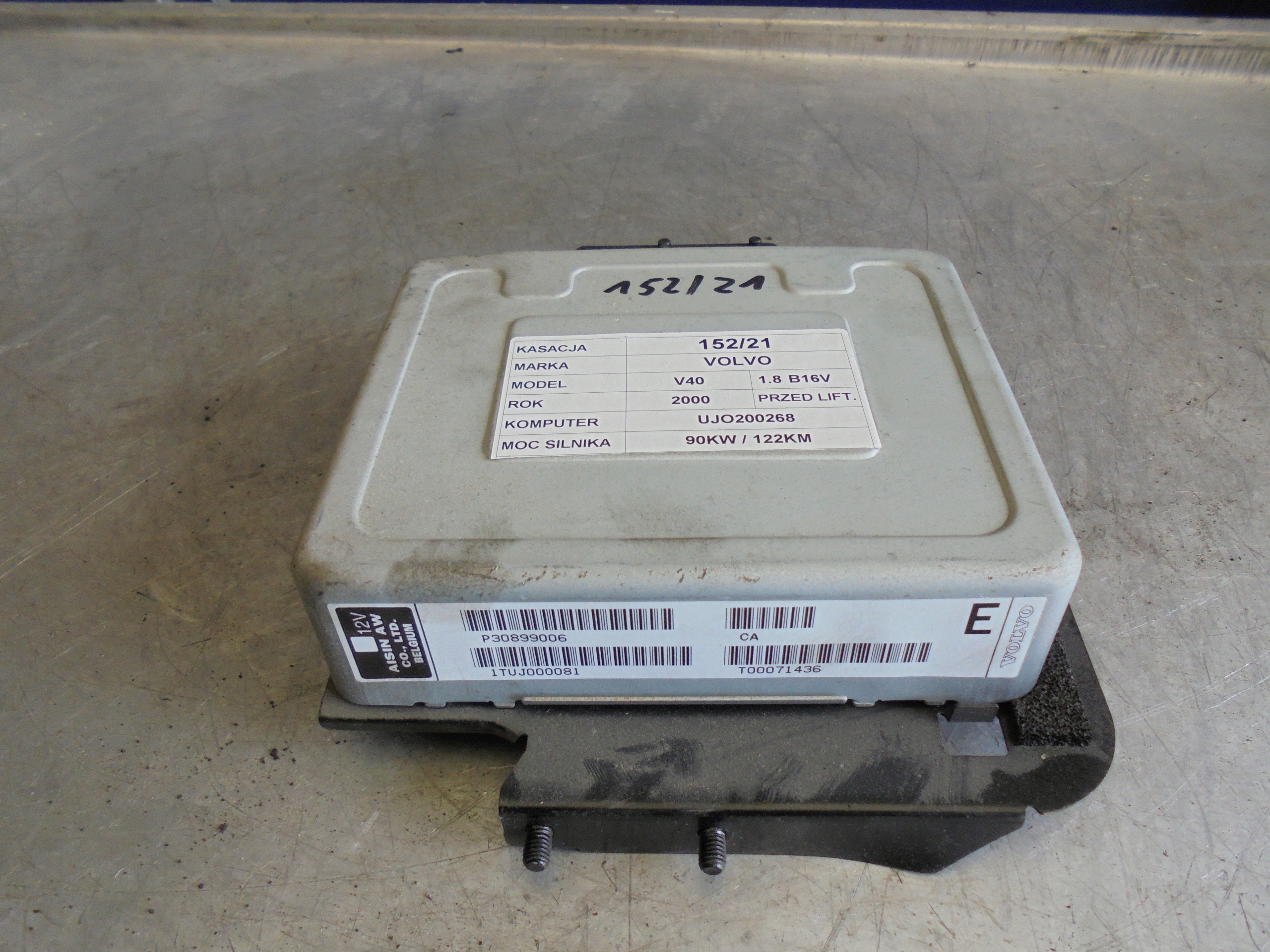 COMPUTER VOLVO V40 1,8B P30899006 1TUJ000081