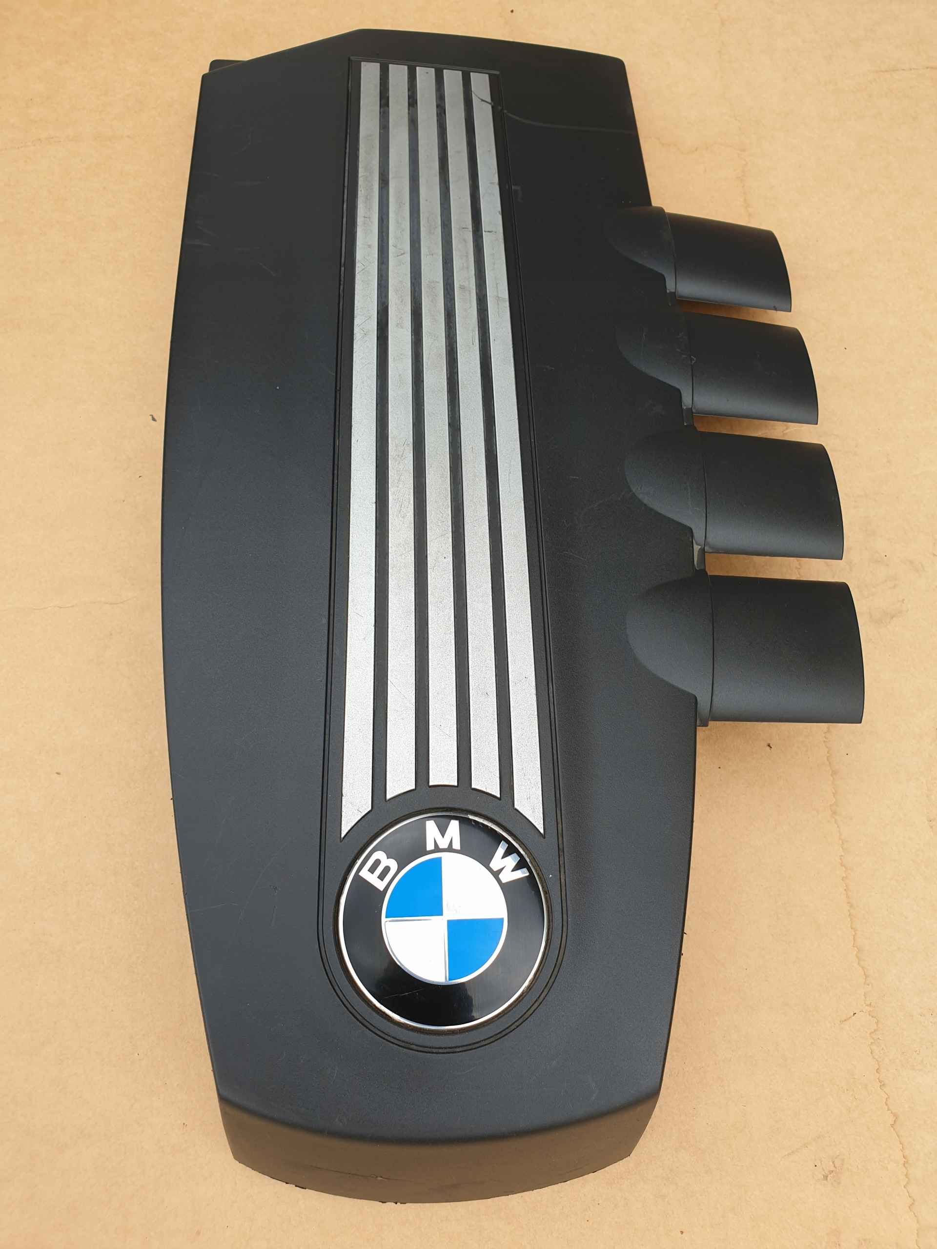 cover cover upper of the engine LOGO logo BMW 3 E90 E91 2.0D OE