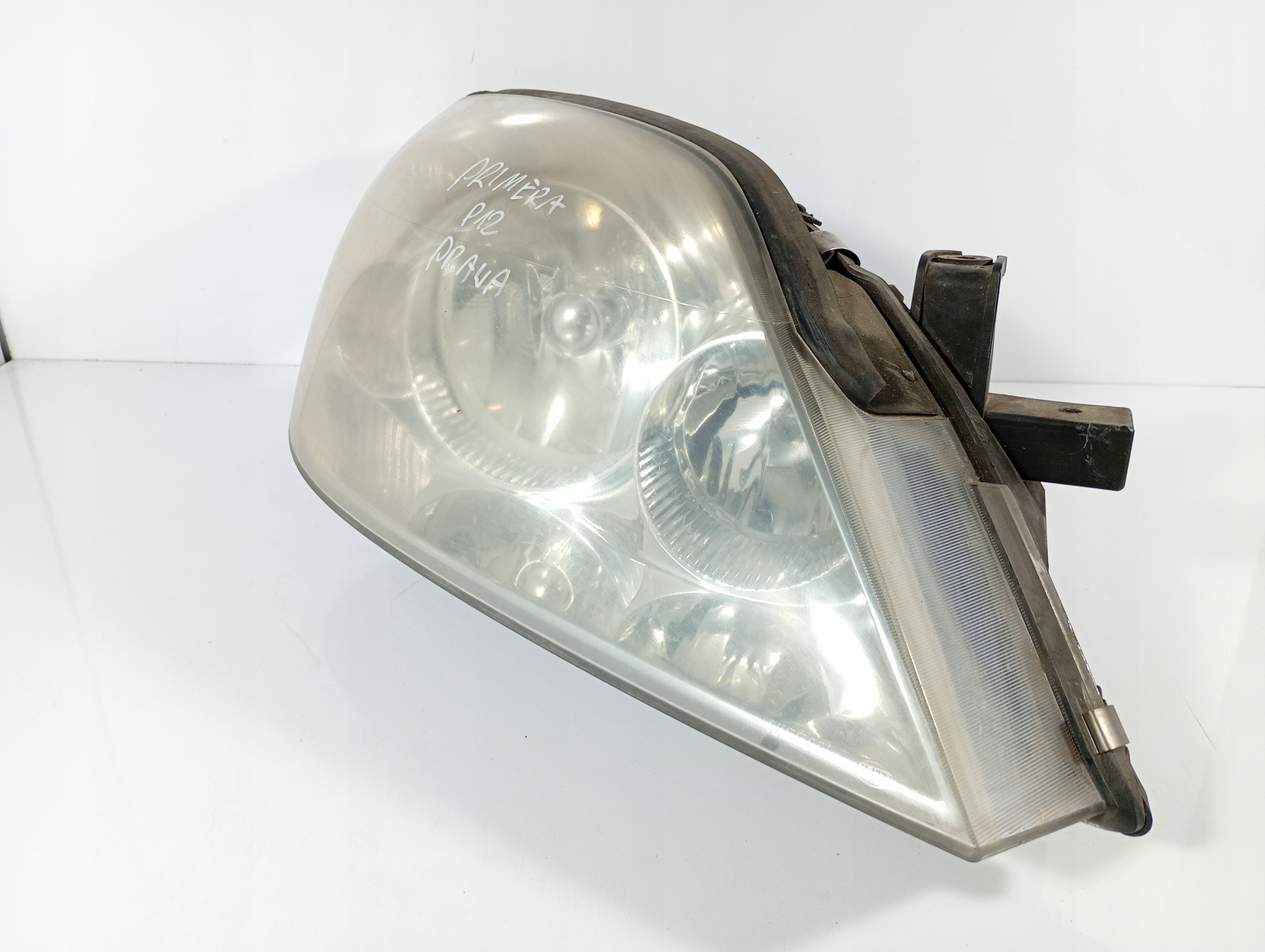 Nissan Primera P12 01-07 REFLEKTOR light right front front 237640