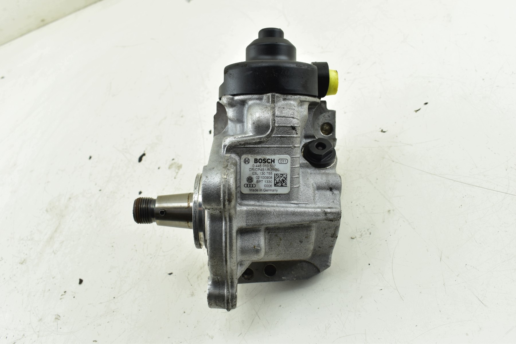 injection pump VW PASSAT B7 AUDI A4 B8 A5 8T 2.0 TDI 03L130755 0445010507
