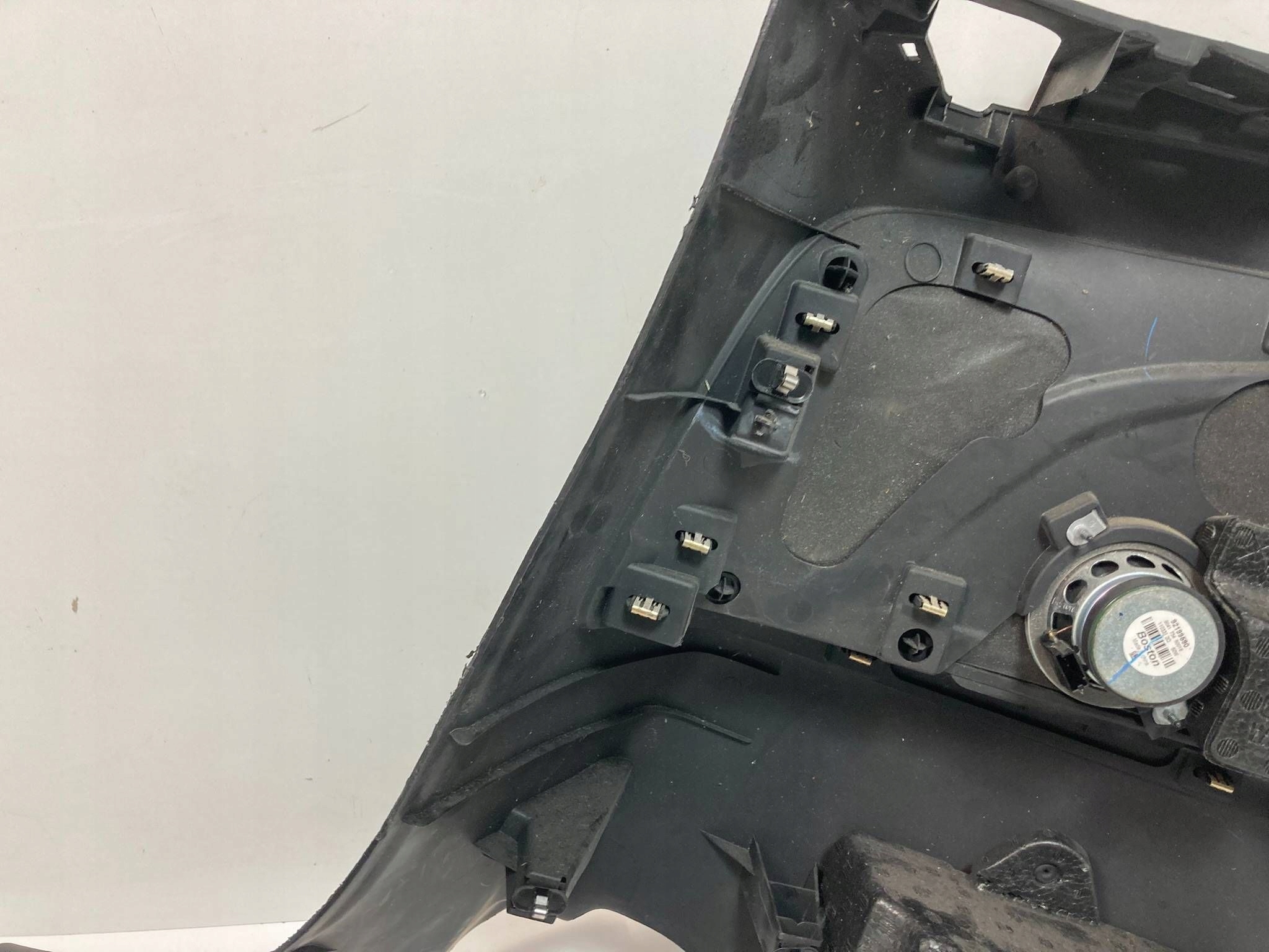 Chevrolet Camaro 09-15 side rear left 22759169