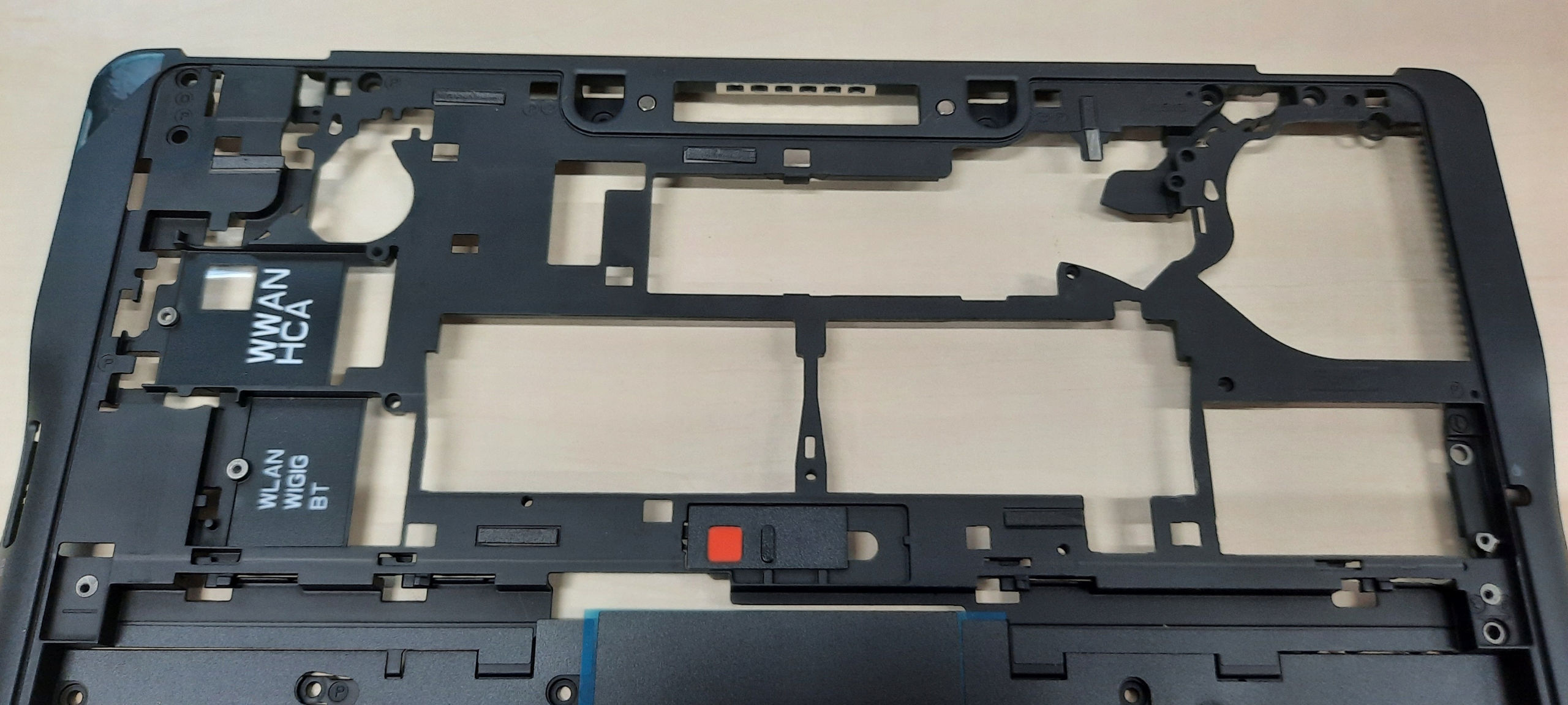 DELL OBUDOWA DOLNA LATITUDE E7250 DP/N 05JK6H Do laptopów Dell