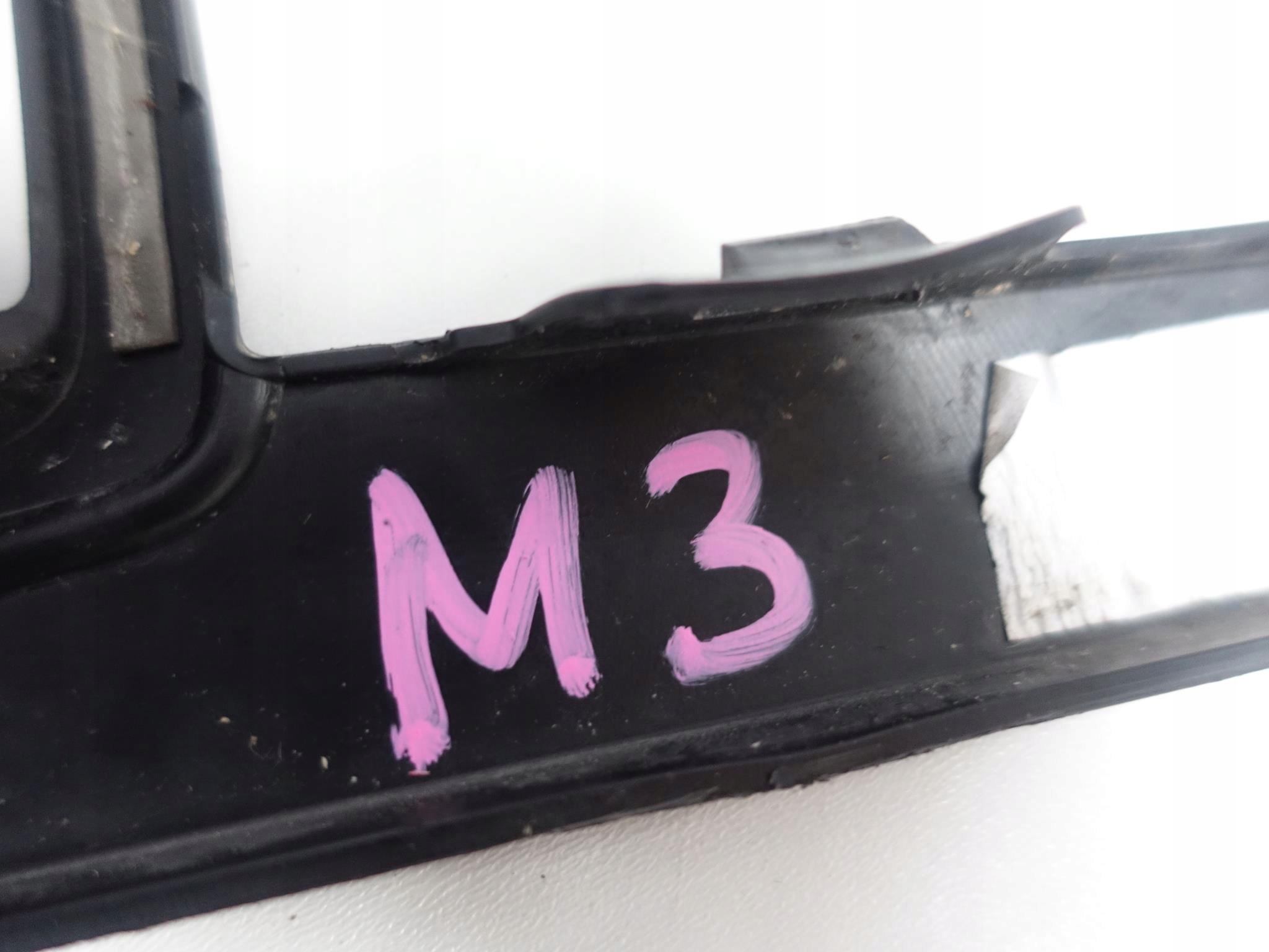 PORSCHE 982 718 GT4 grid intake moulding left front